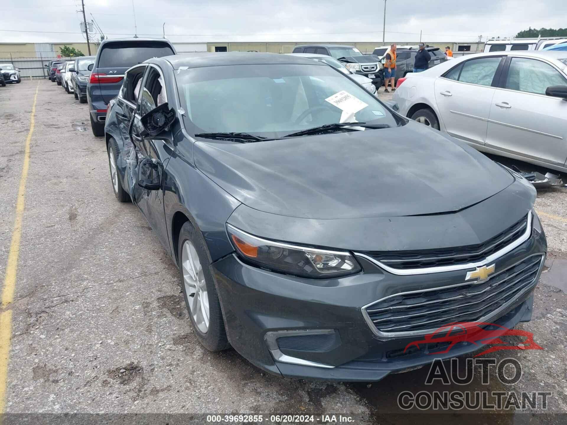 CHEVROLET MALIBU 2017 - 1G1ZE5ST7HF121333