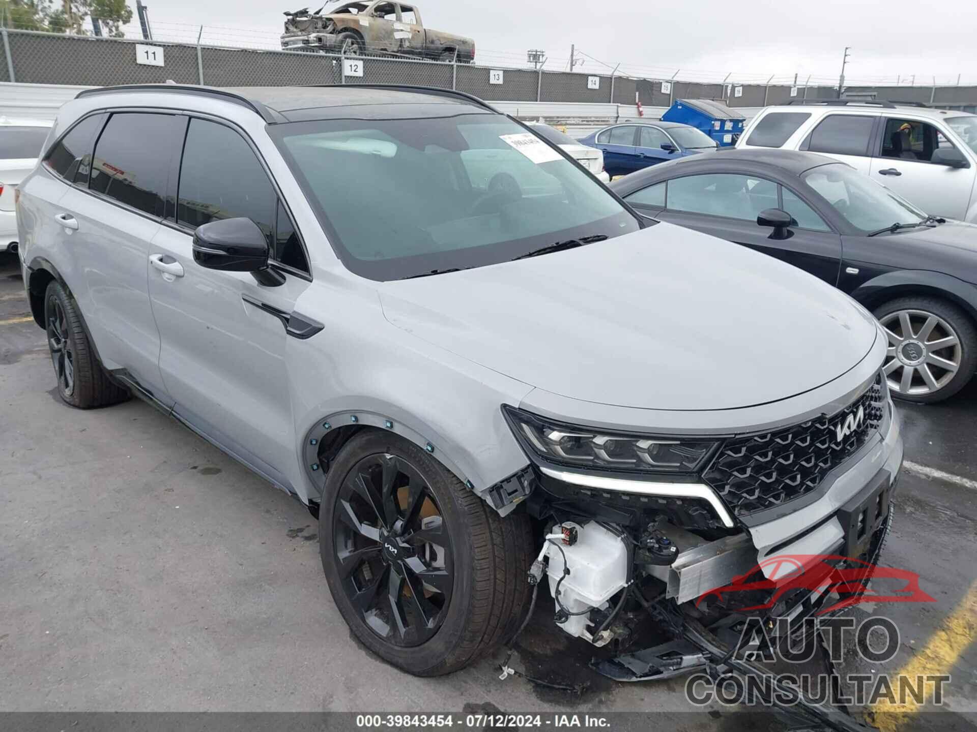 KIA SORENTO 2023 - 5XYRKDLF8PG209936