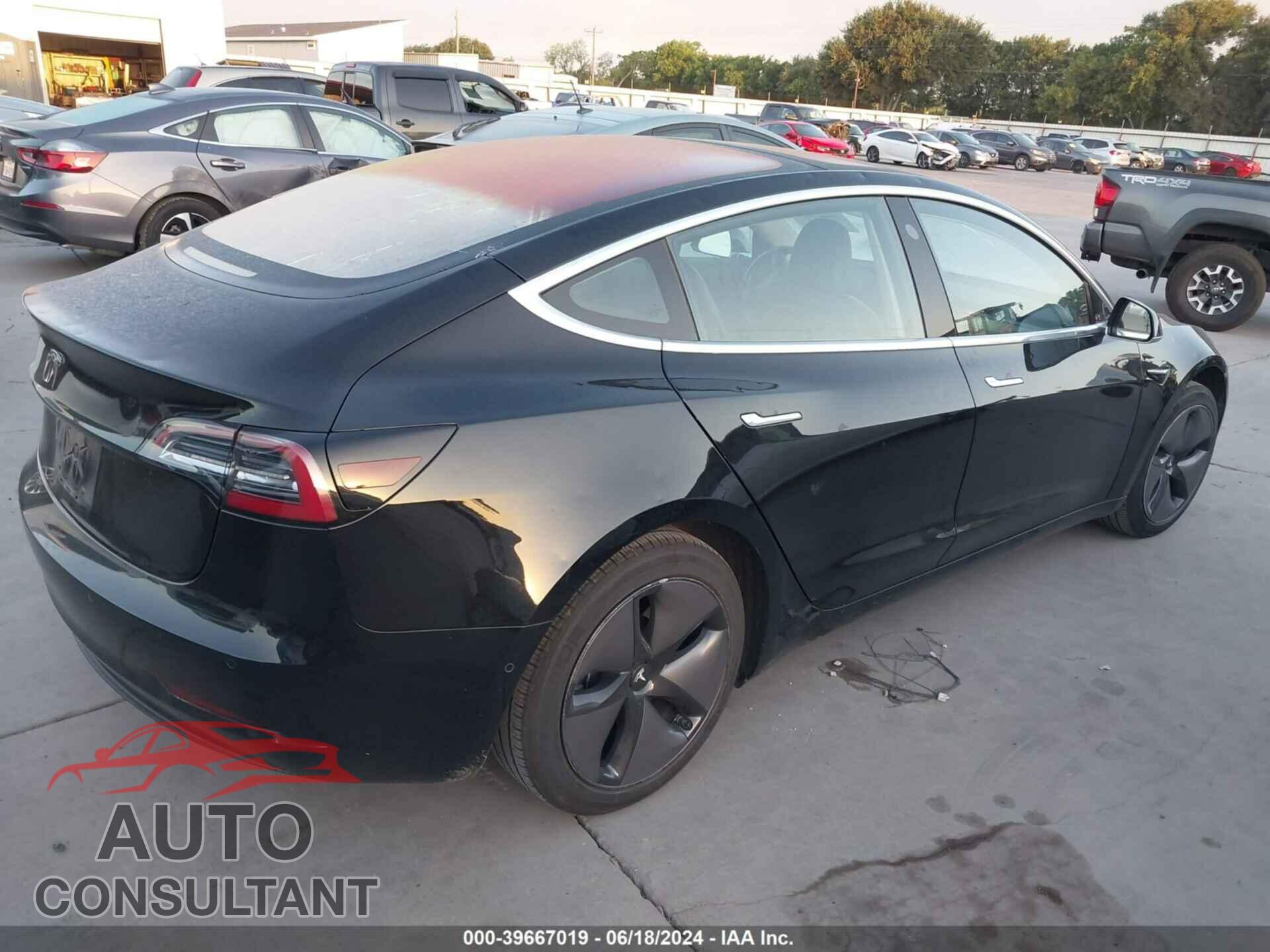 TESLA MODEL 3 2018 - 5YJ3E1EA4JF004948