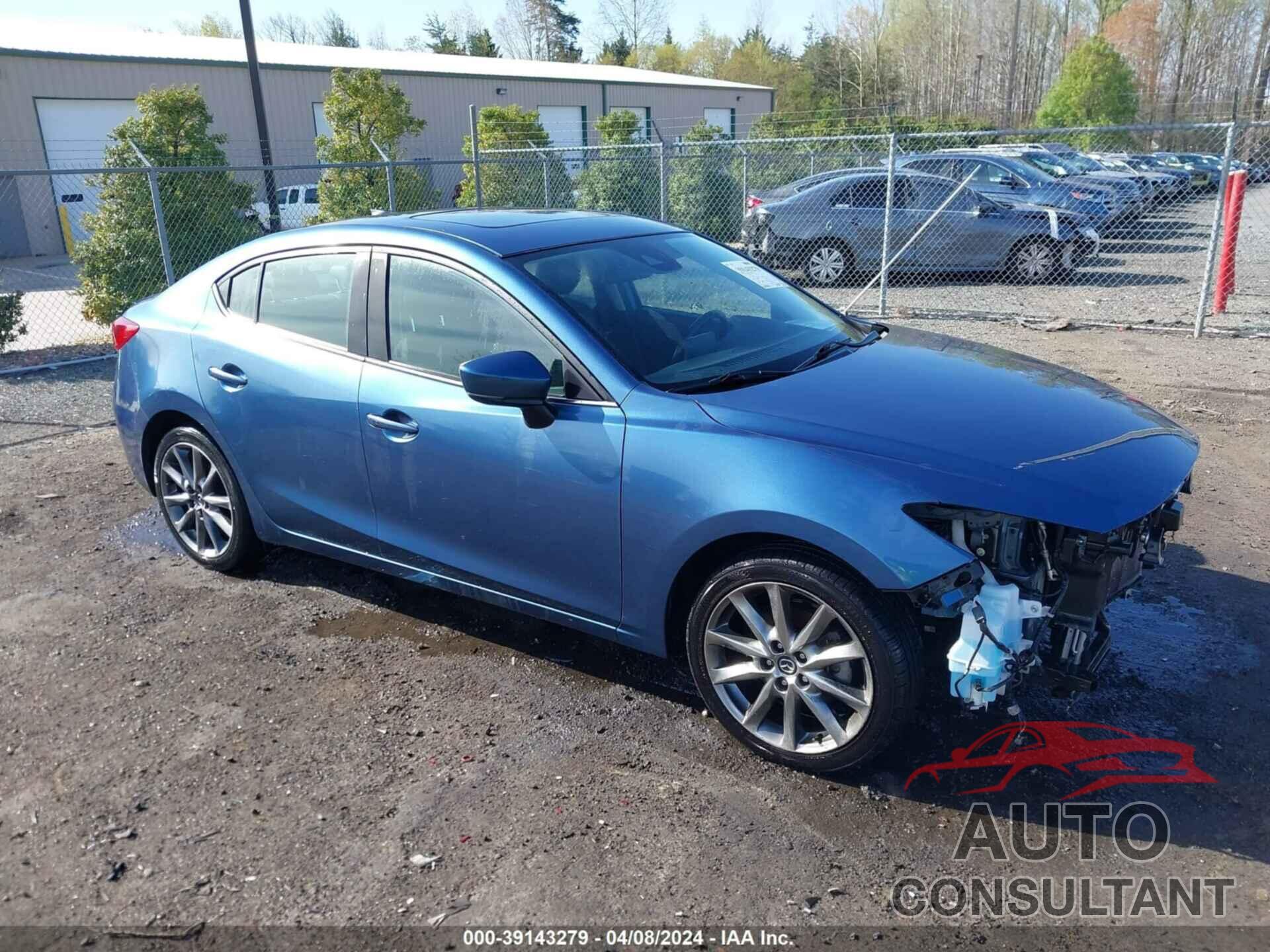 MAZDA 3 2018 - 3MZBN1V35JM231796