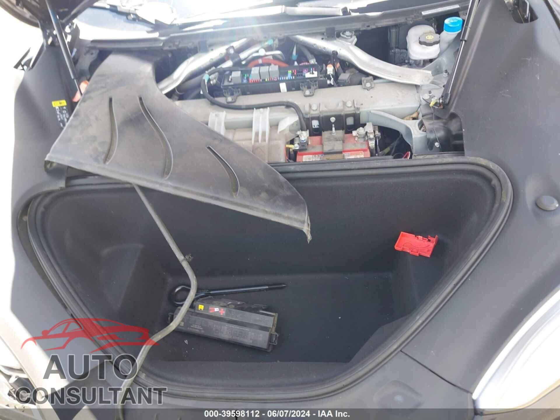 TESLA MODEL S 2017 - 5YJSA1E24HF201354