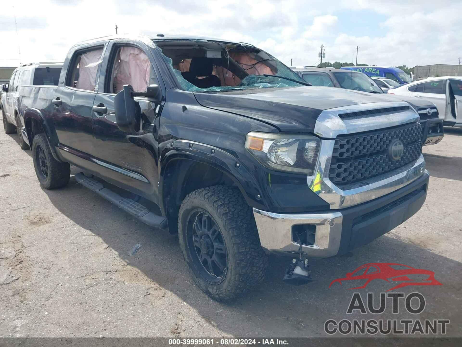 TOYOTA TUNDRA 2018 - 5TFDW5F16JX771942