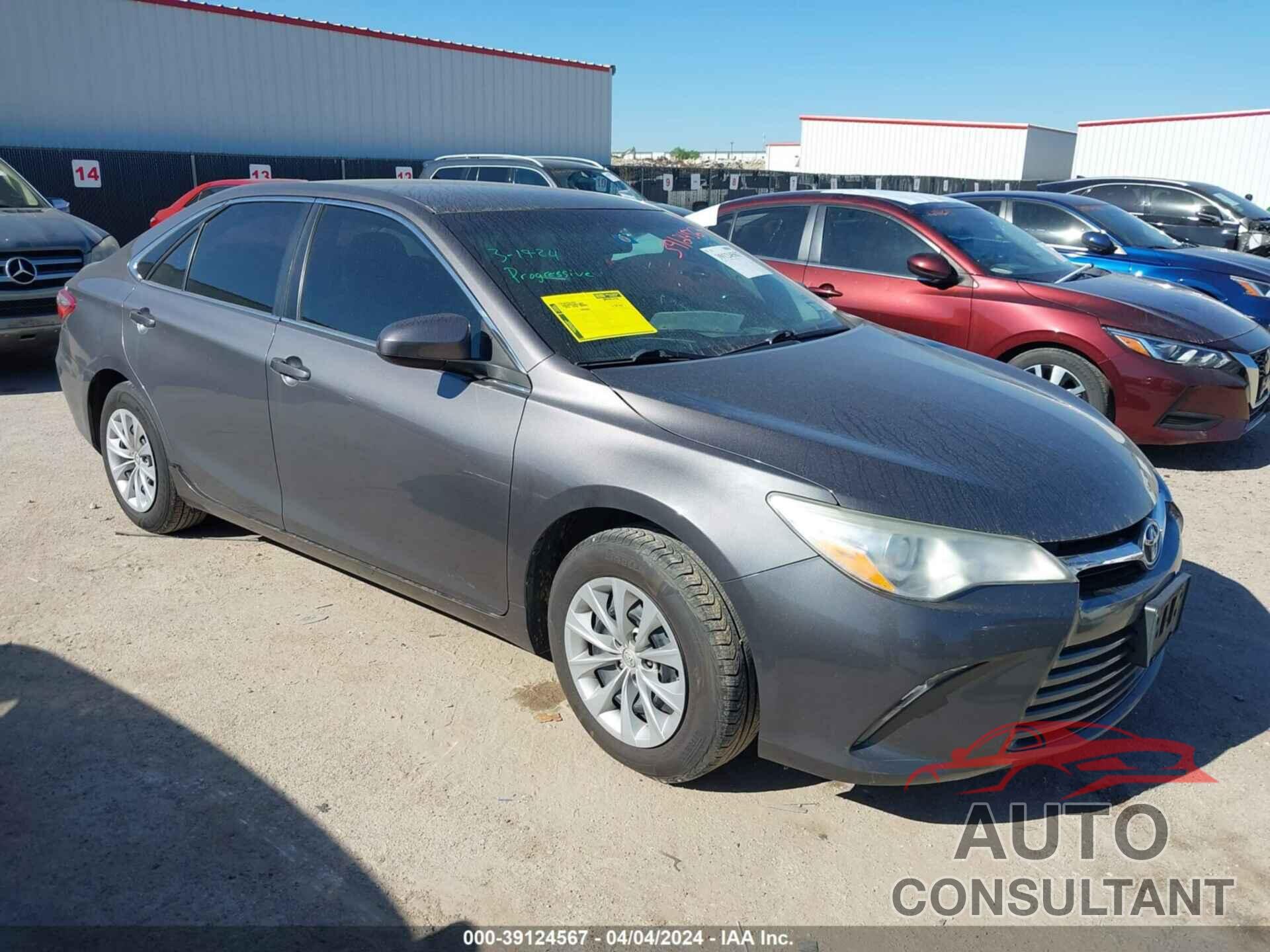 TOYOTA CAMRY 2016 - 4T4BF1FK3GR555826