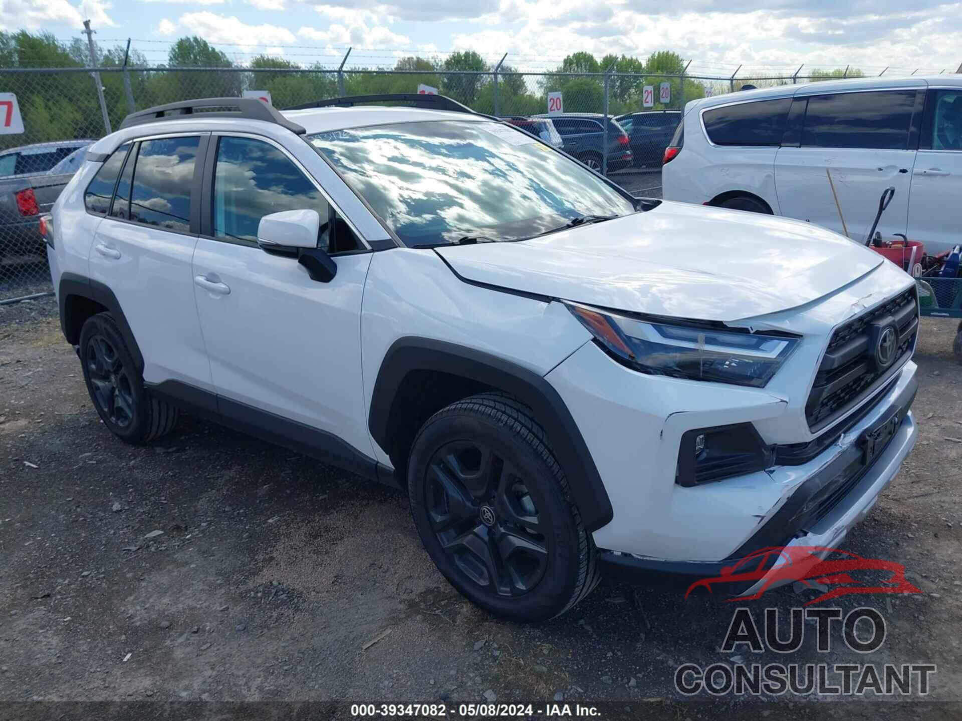 TOYOTA RAV4 2022 - 2T3J1RFV8NW258178