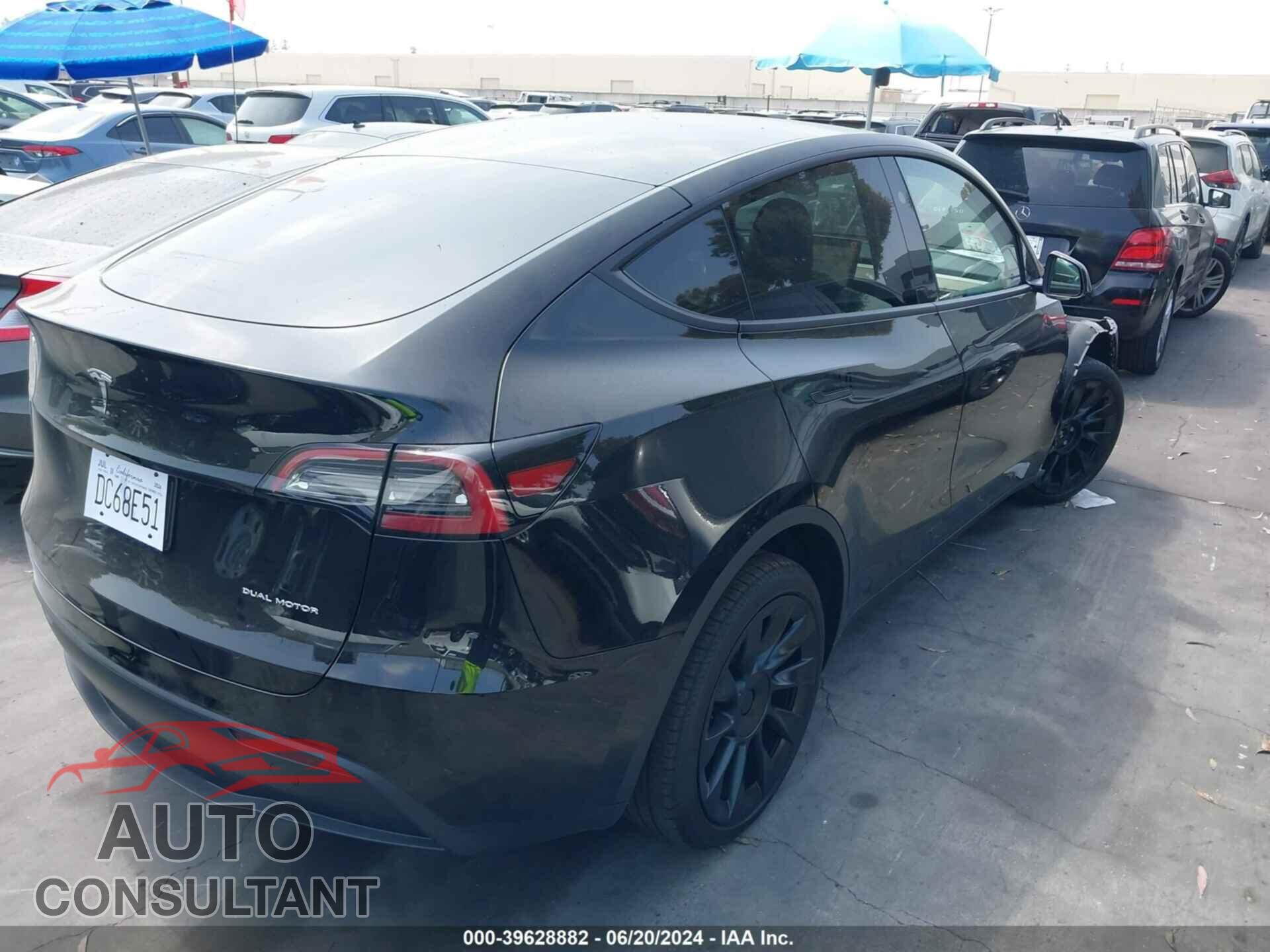 TESLA MODEL Y 2024 - 7SAYGDEE3RF064318