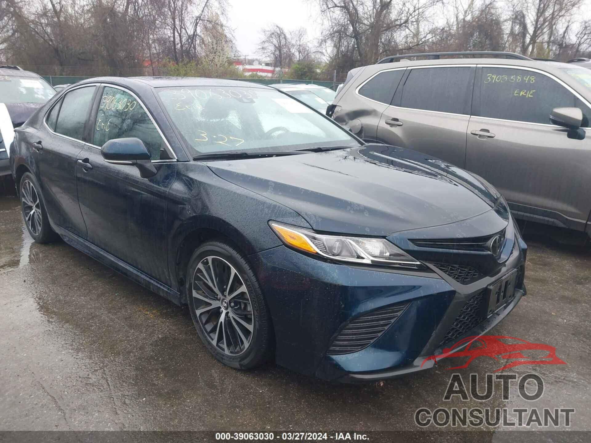 TOYOTA CAMRY 2019 - 4T1B11HK1KU847571