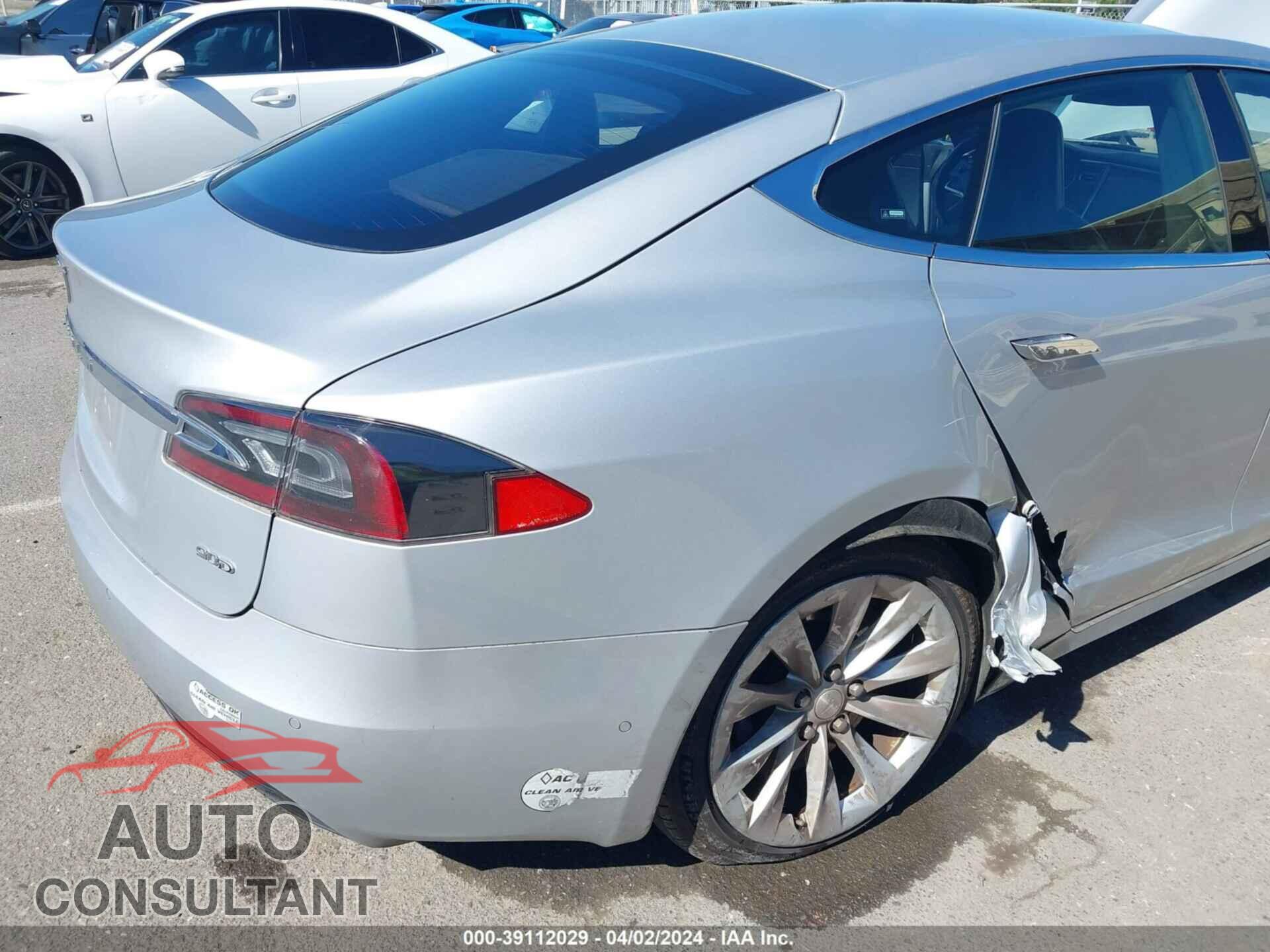 TESLA MODEL S 2016 - 5YJSA1E28GF144431