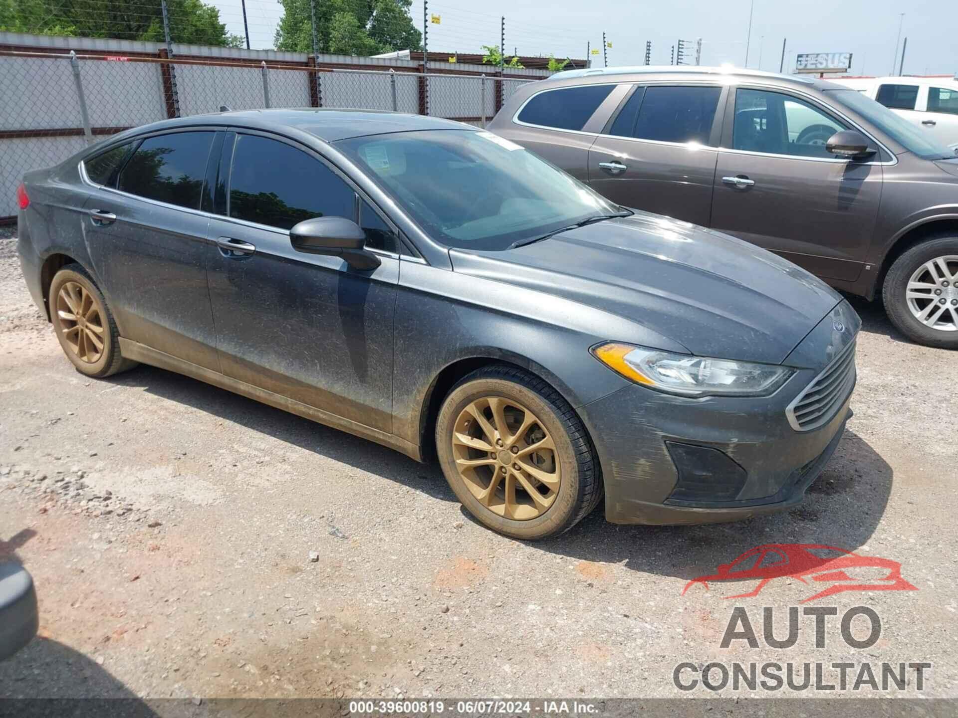 FORD FUSION 2020 - 3FA6P0HD6LR261110