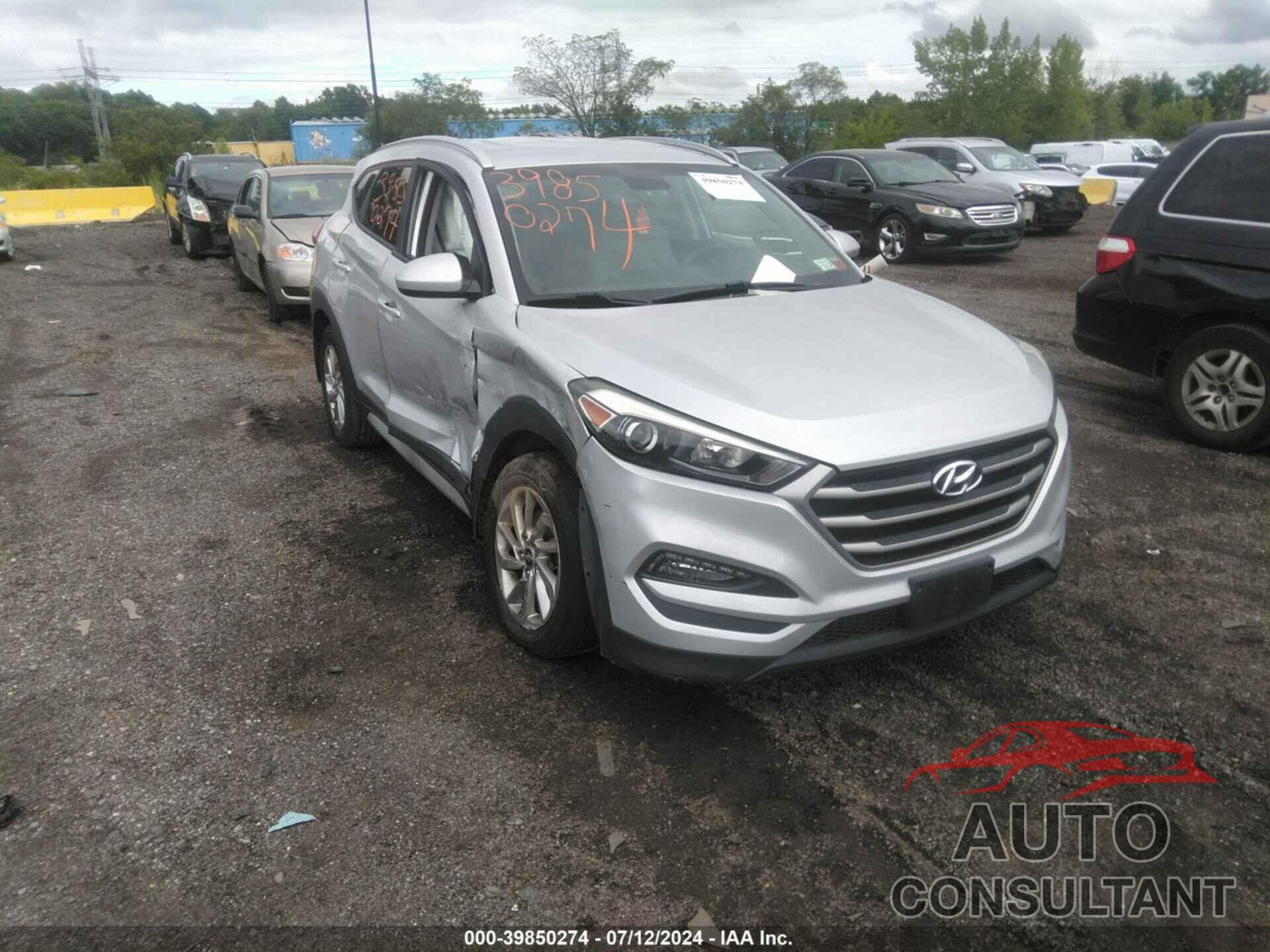 HYUNDAI TUCSON 2017 - KM8J3CA44HU588483