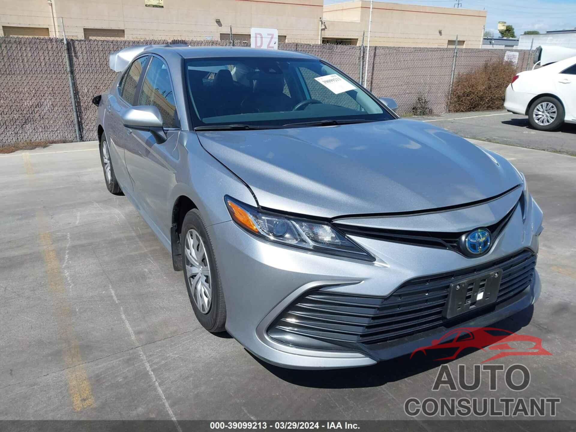 TOYOTA CAMRY 2022 - 4T1C31AK2NU575836