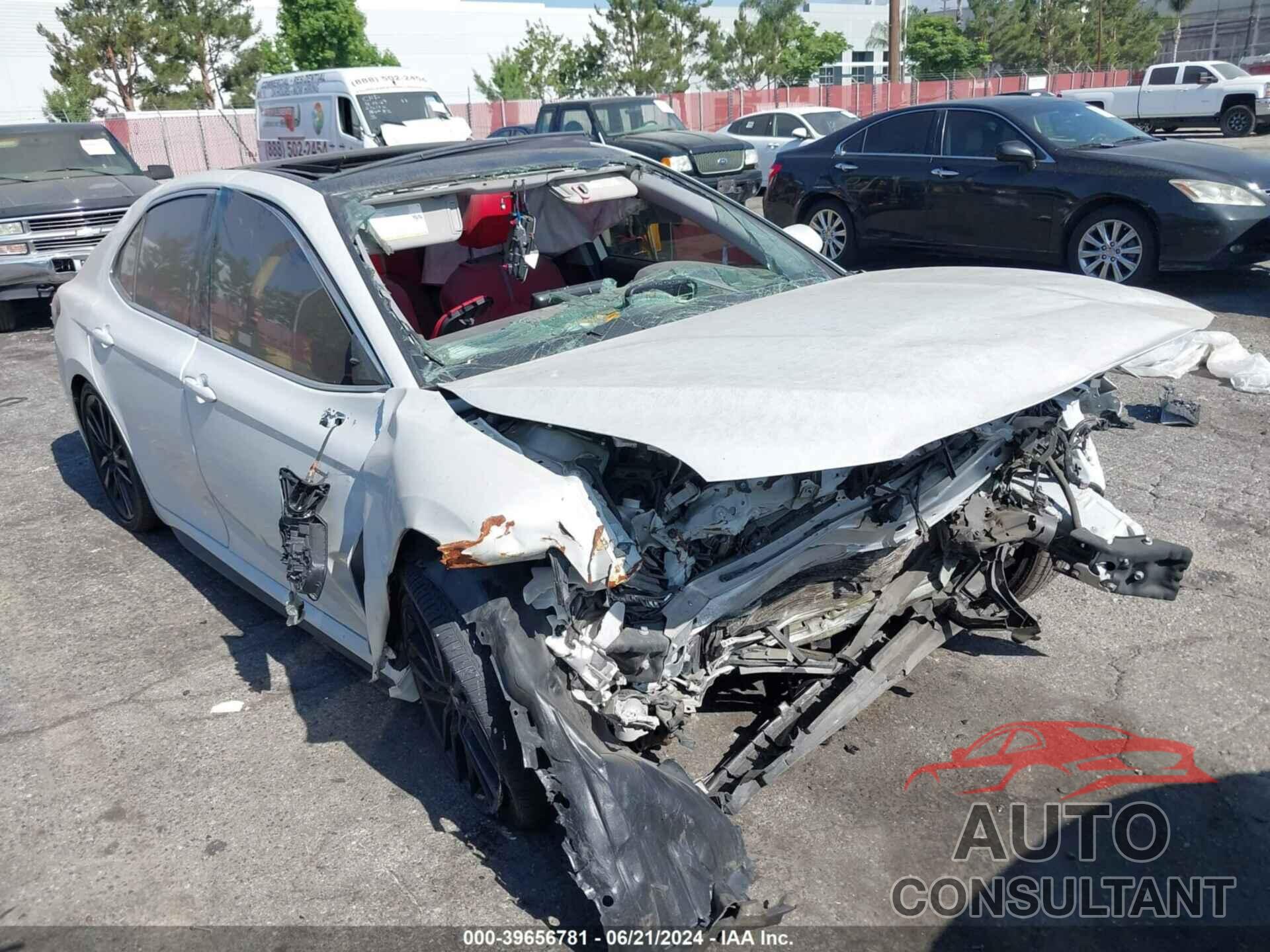 TOYOTA CAMRY 2021 - 4T1K61AK9MU585183