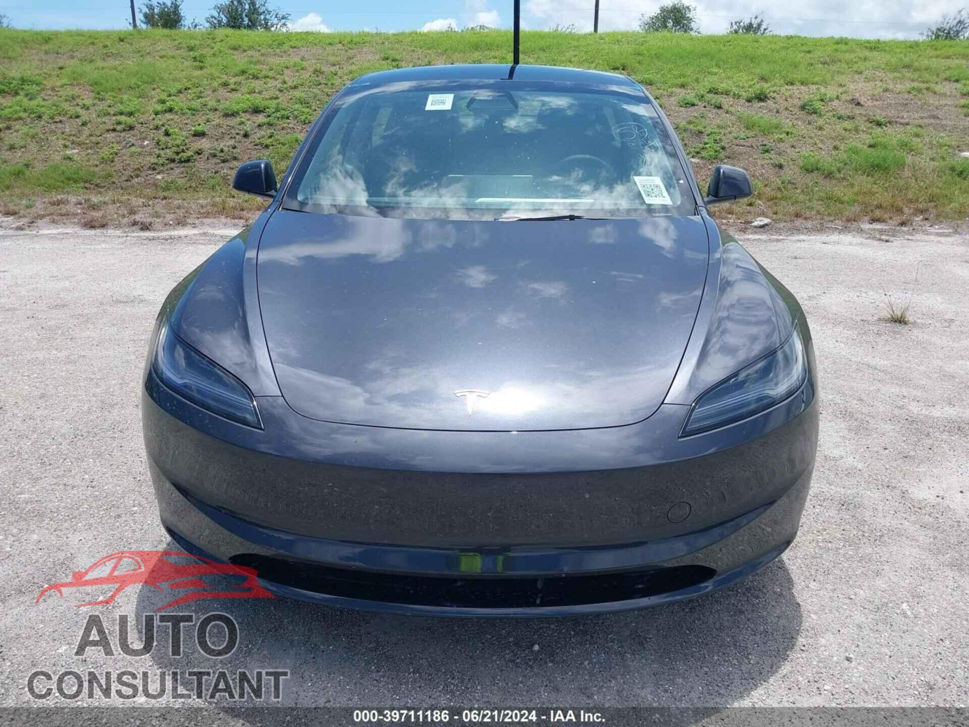 TESLA MODEL 3 2024 - 5YJ3E1EA5RF750658