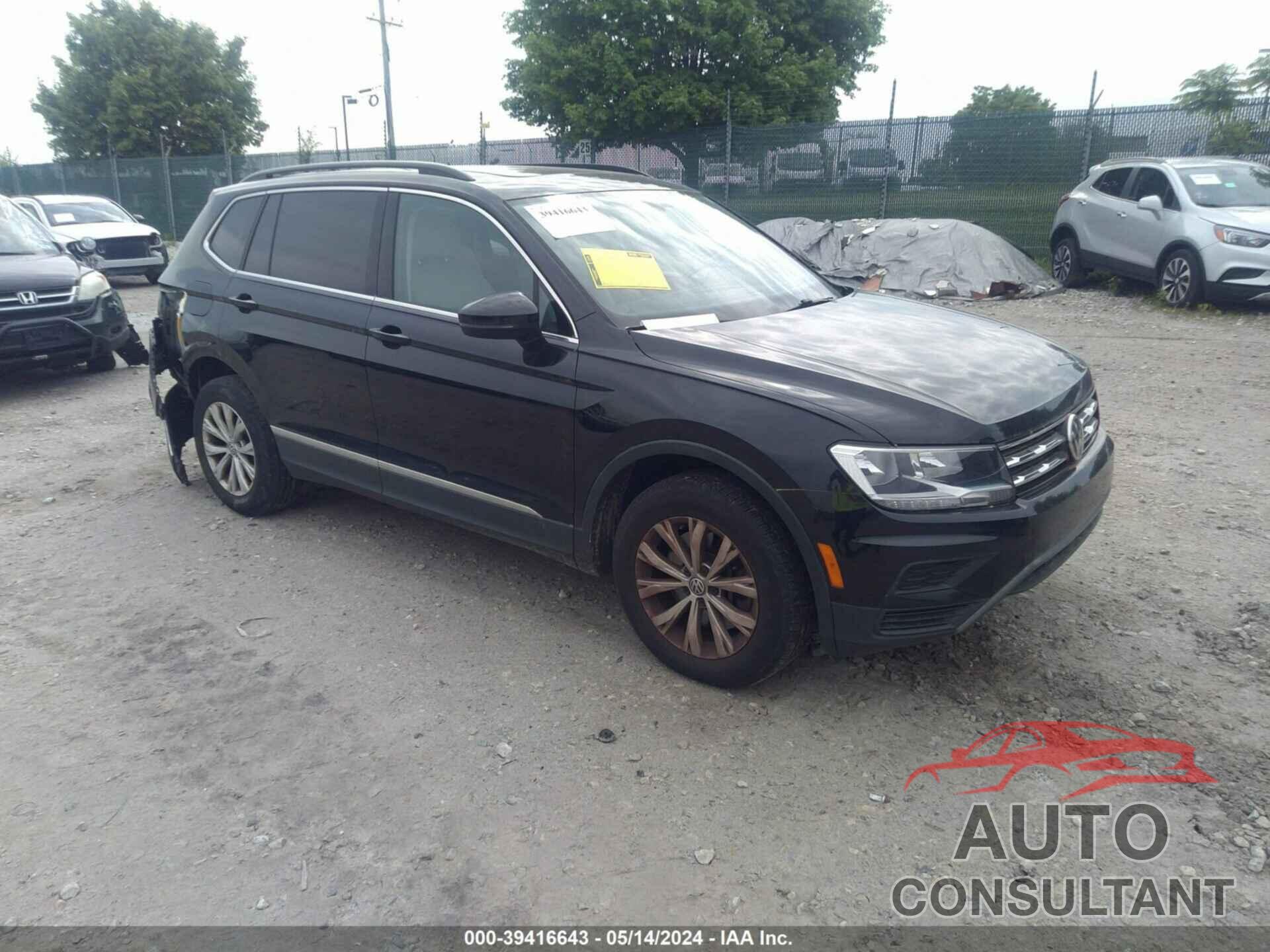 VOLKSWAGEN TIGUAN 2018 - 3VV2B7AX3JM056537