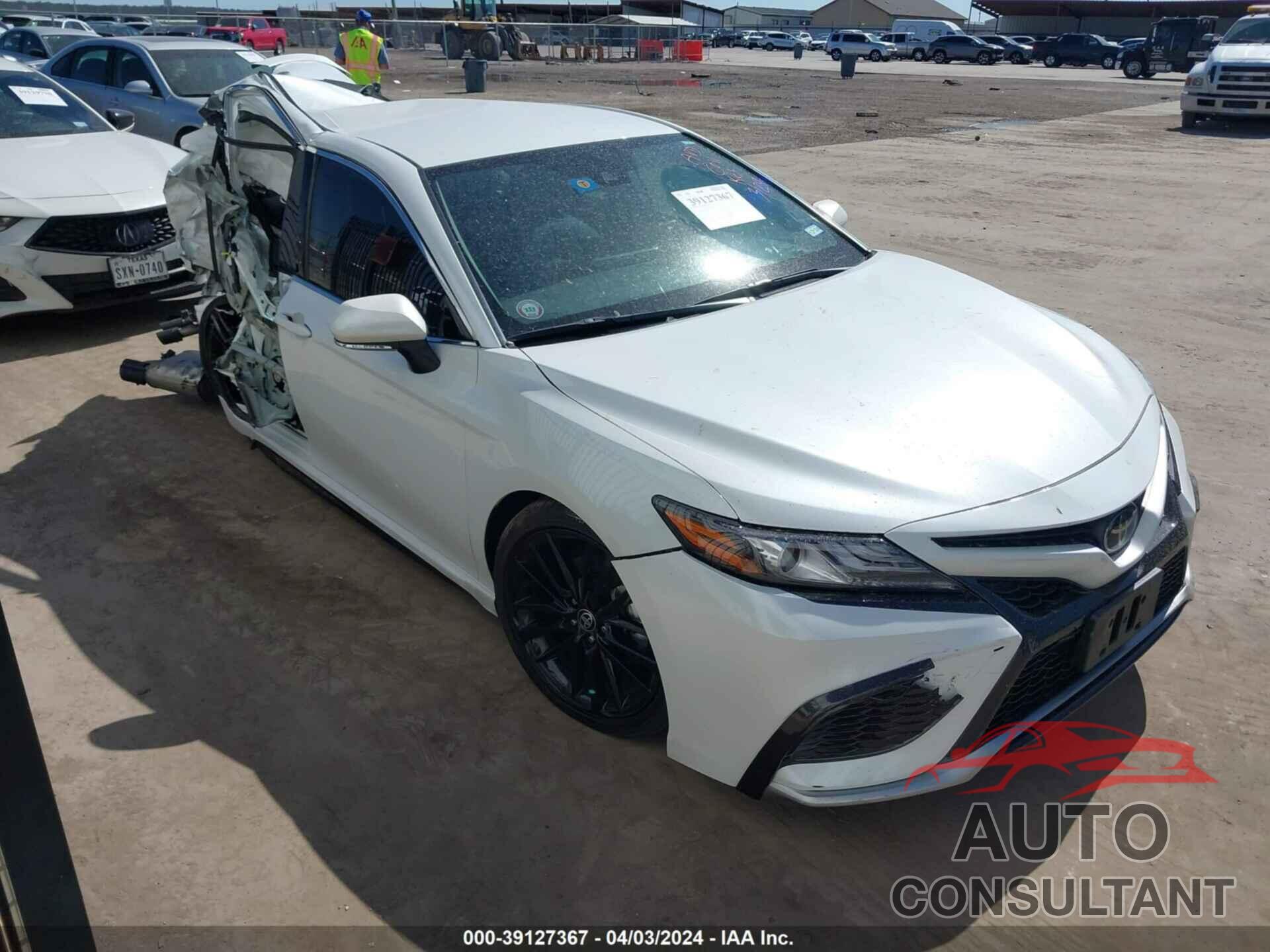 TOYOTA CAMRY 2022 - 4T1K61AK4NU022835
