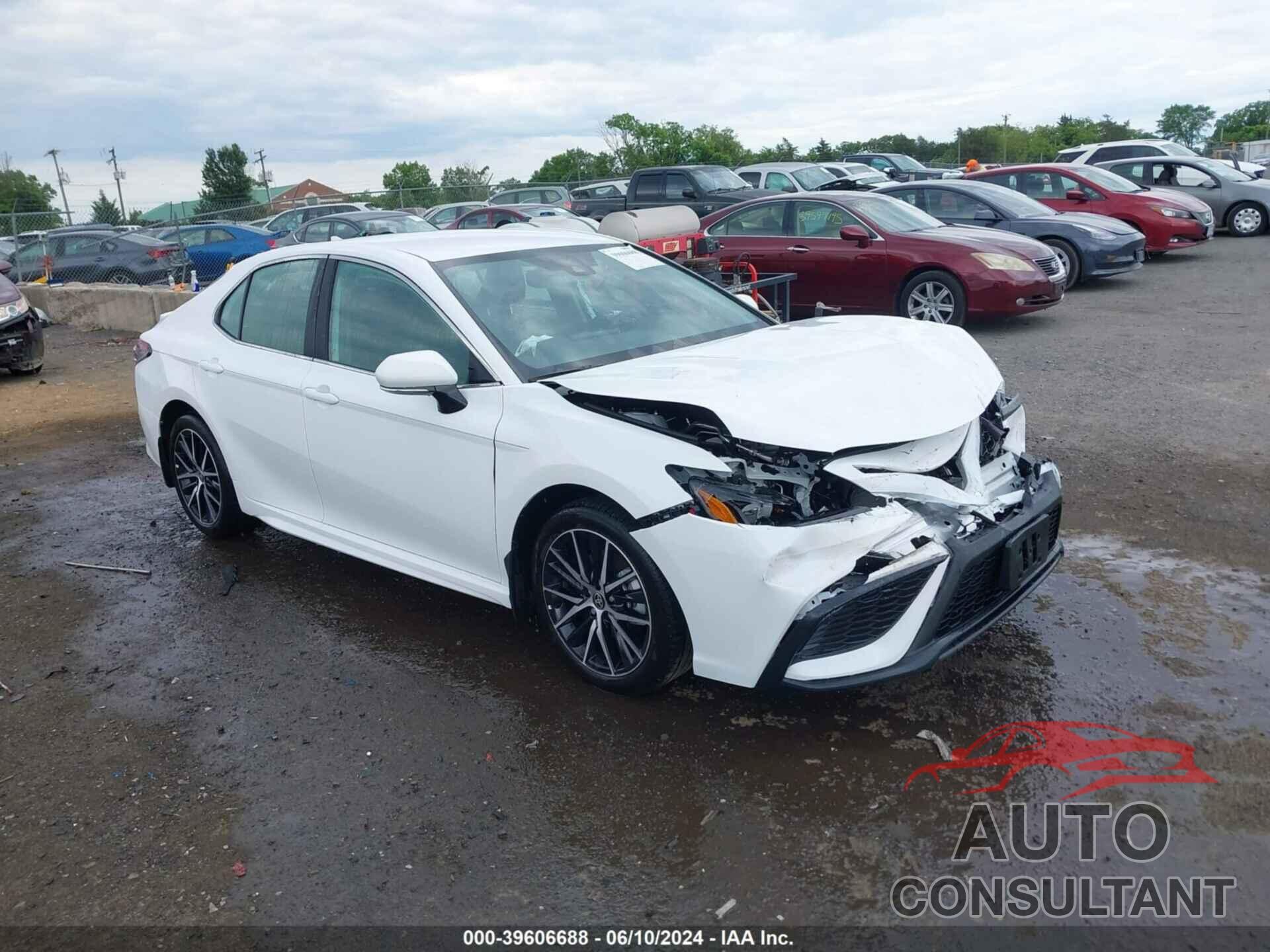 TOYOTA CAMRY 2024 - 4T1T11AK1RU905607