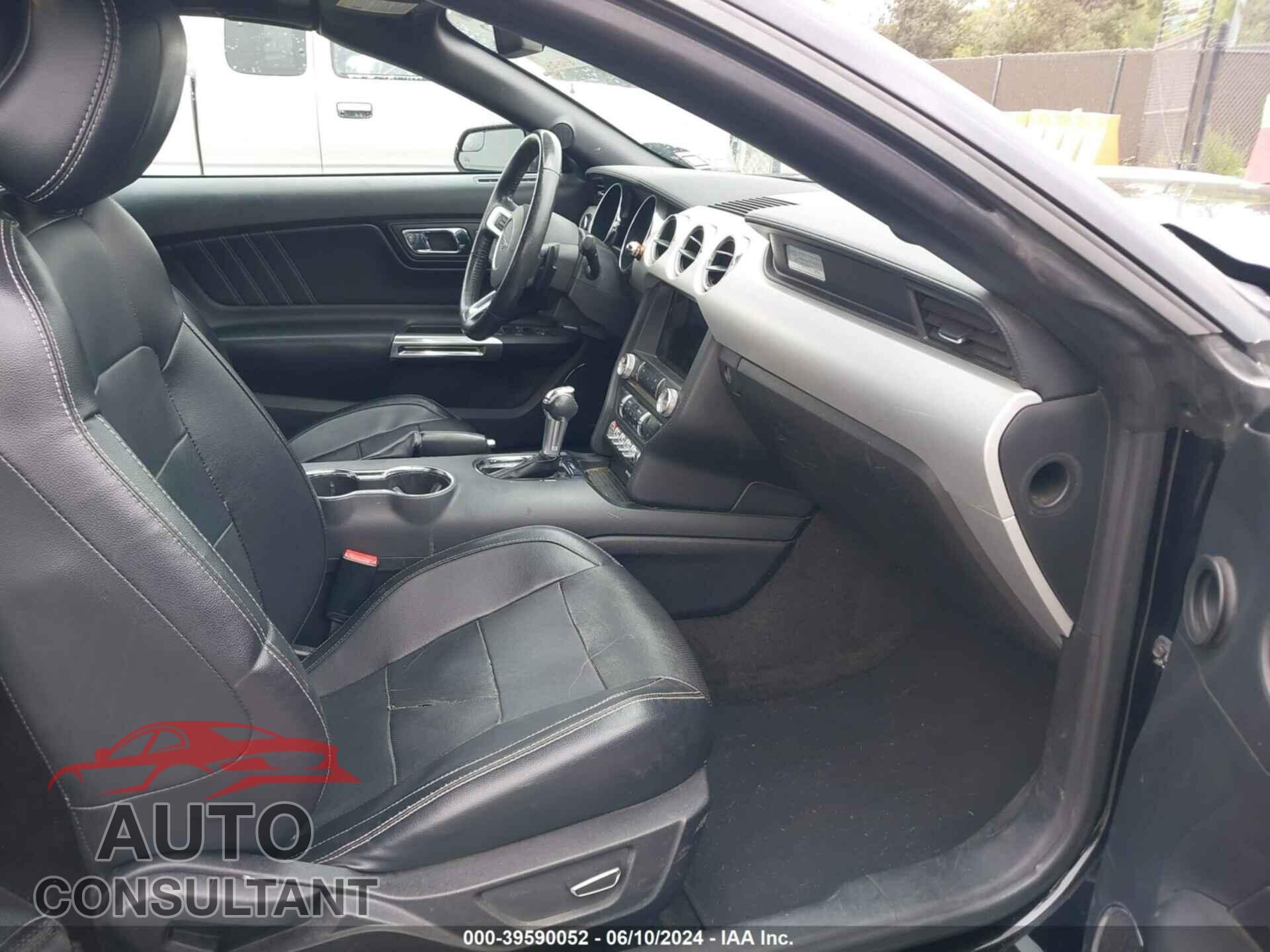FORD MUSTANG 2017 - 1FATP8UH3H5273140