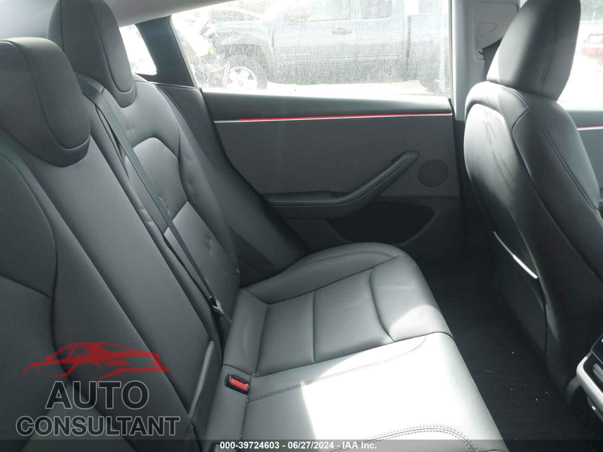 TESLA MODEL 3 2024 - 5YJ3E1EA2RF735860