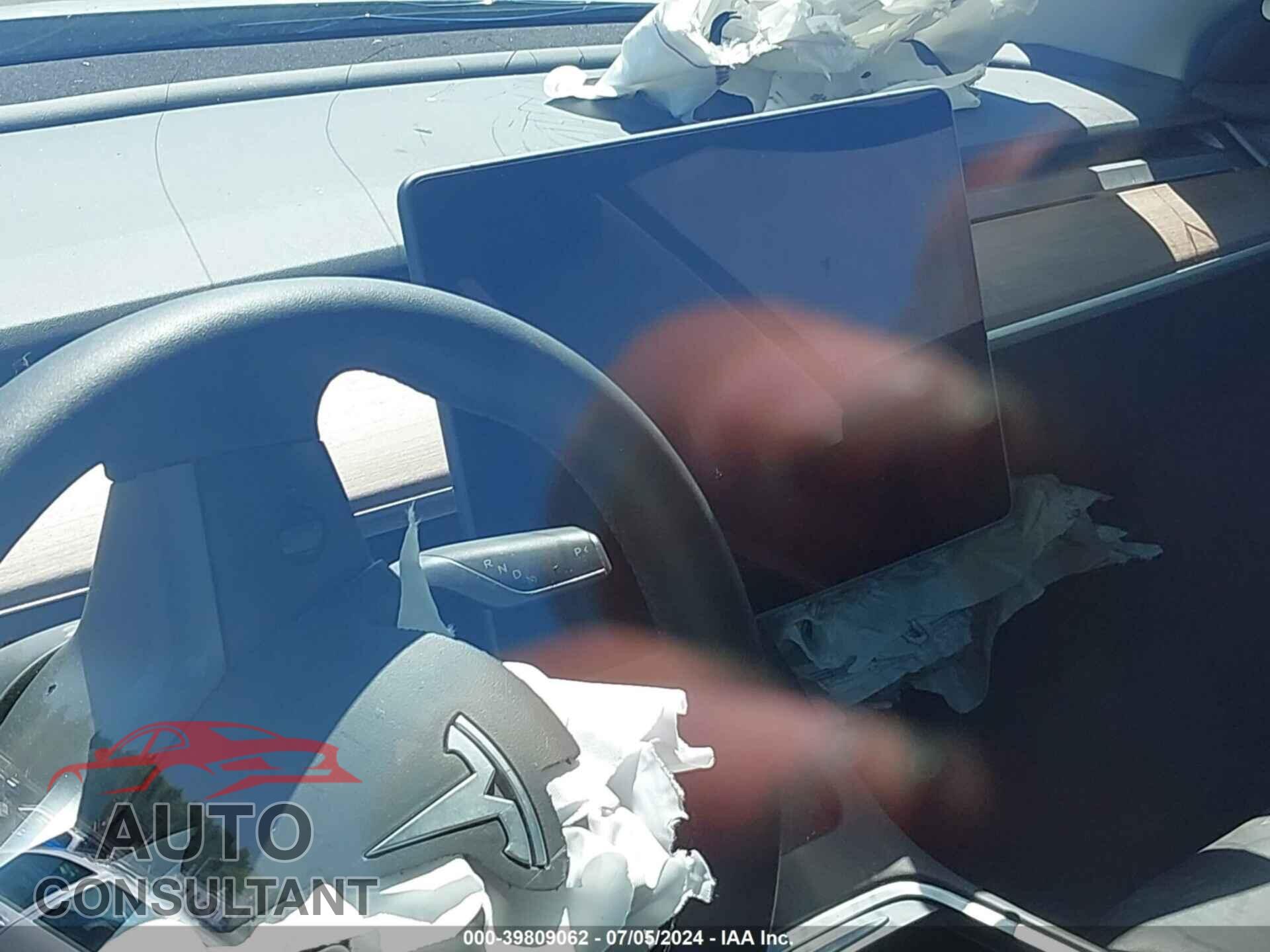 TESLA MODEL 3 2023 - 5YJ3E1EA6PF558971