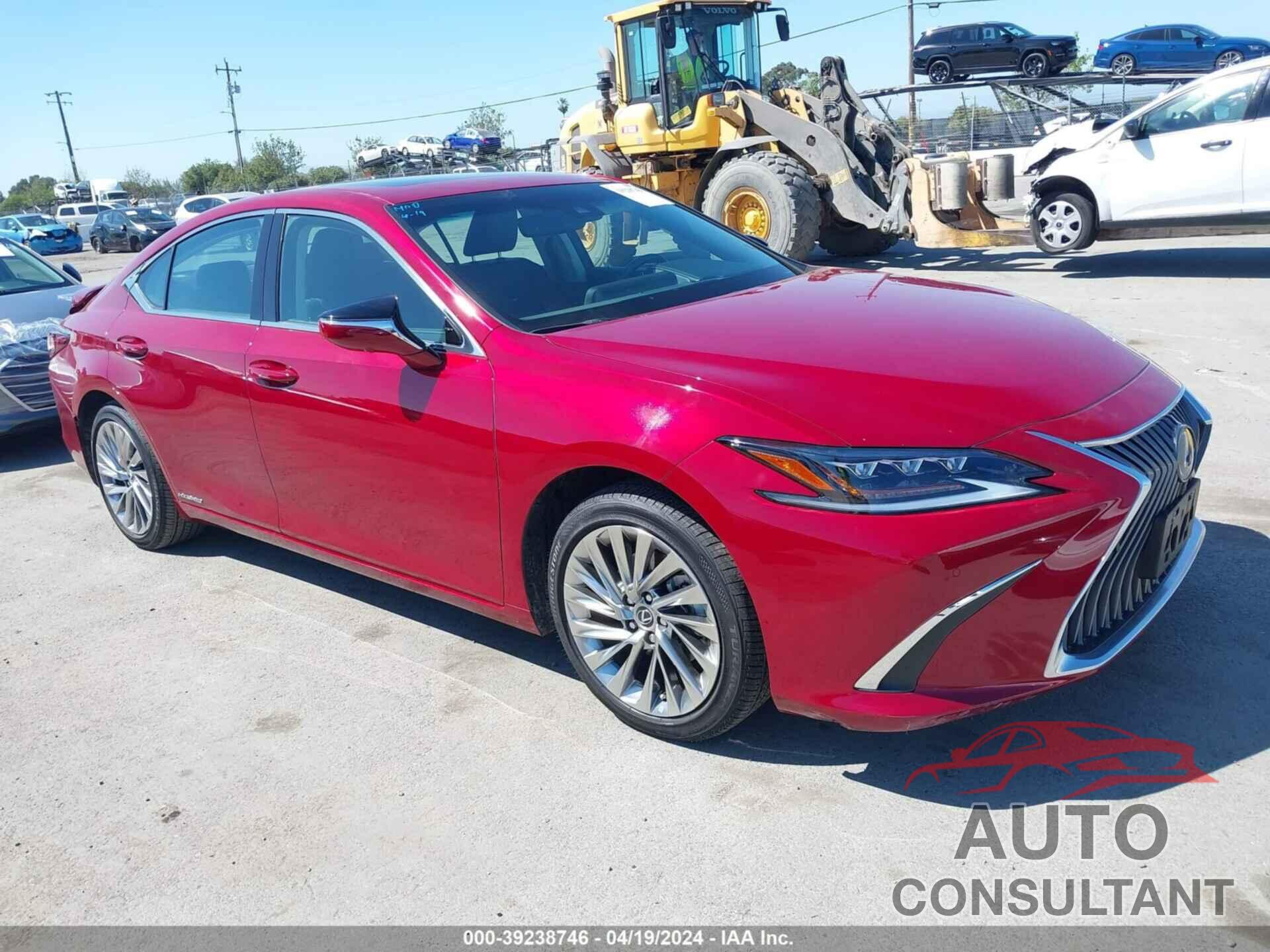 LEXUS ES 300H 2021 - 58AEA1C12MU012473