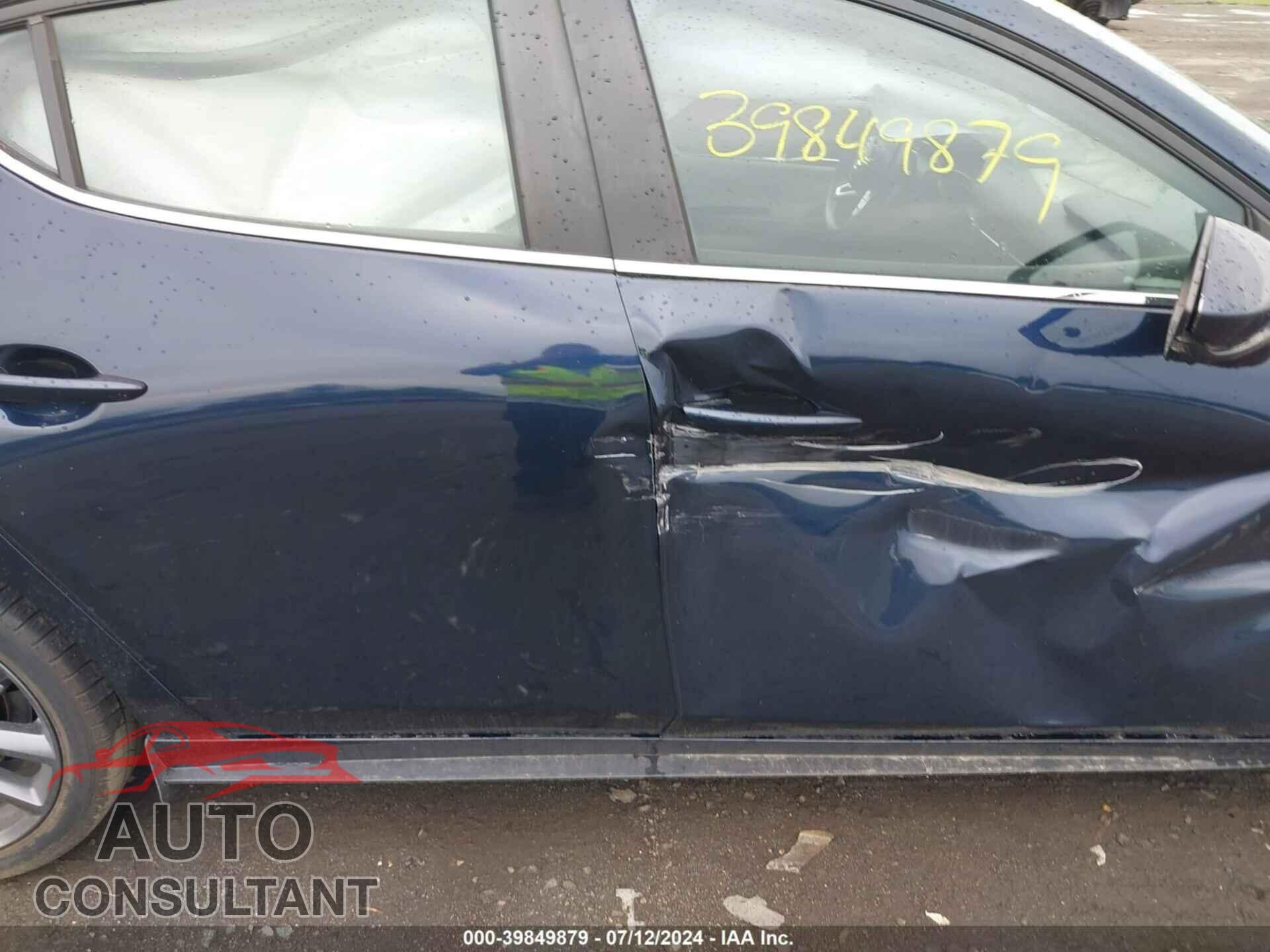 MAZDA MAZDA3 2019 - JM1BPAJM8K1135820