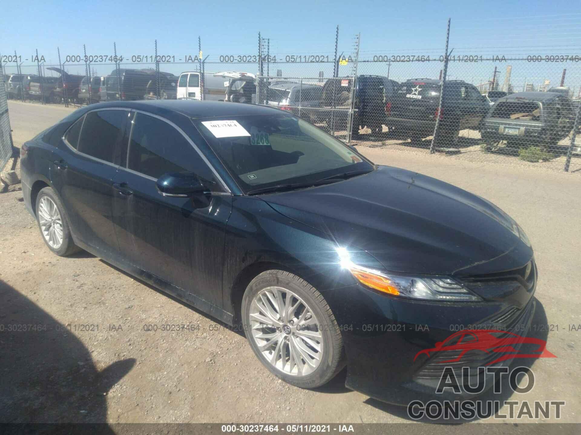 TOYOTA CAMRY 2020 - 4T1F11AK3LU910182