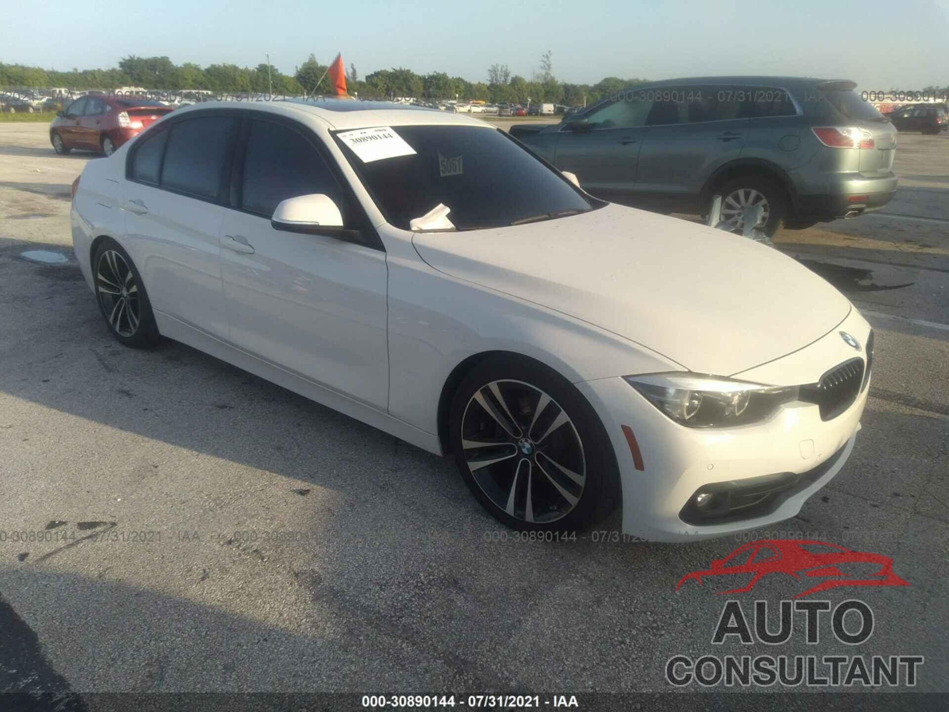 BMW 3 SERIES 2018 - WBA8B9G50JNV00115