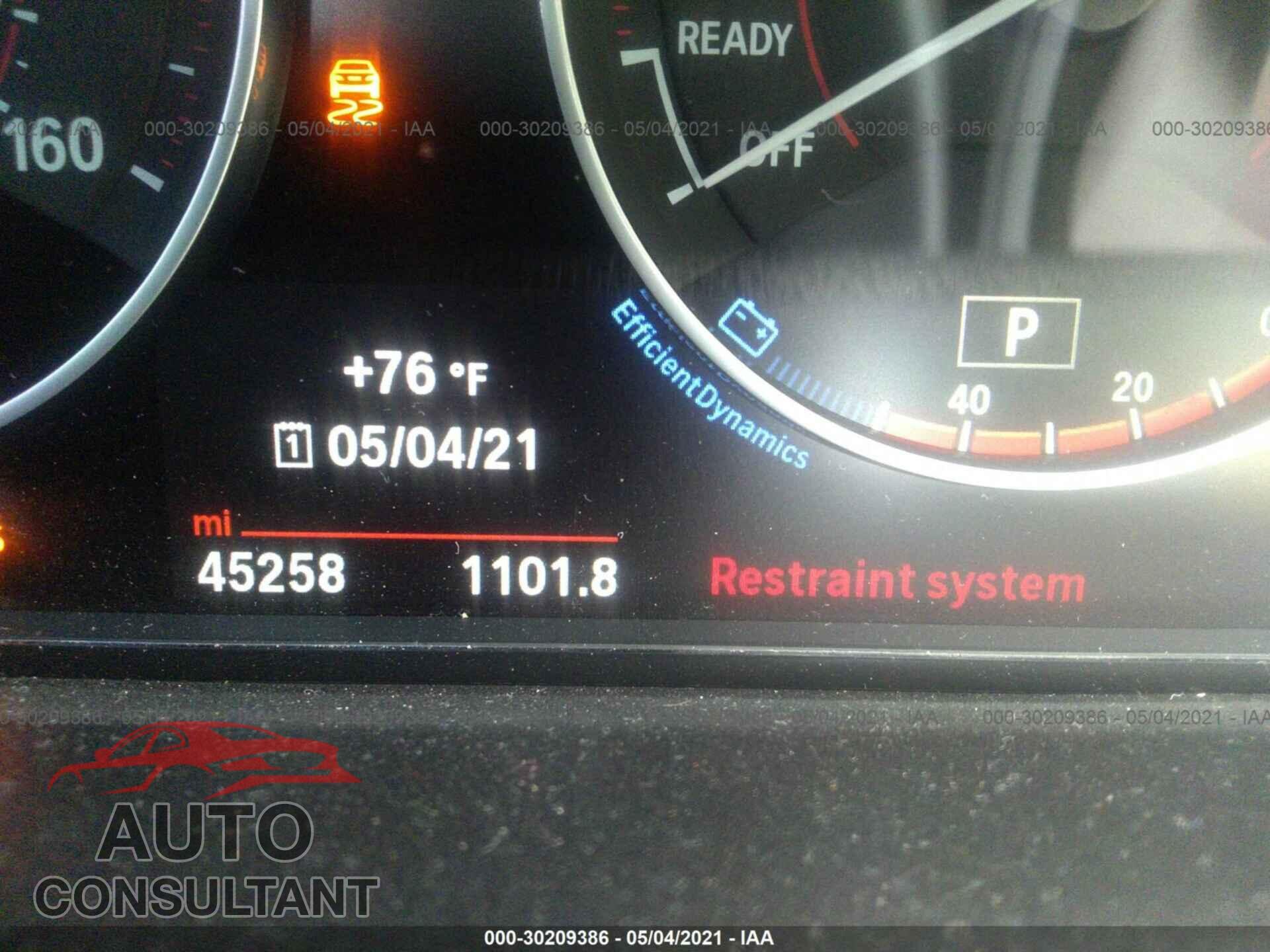BMW 3 SERIES 2017 - WBA8D9C38HA005046