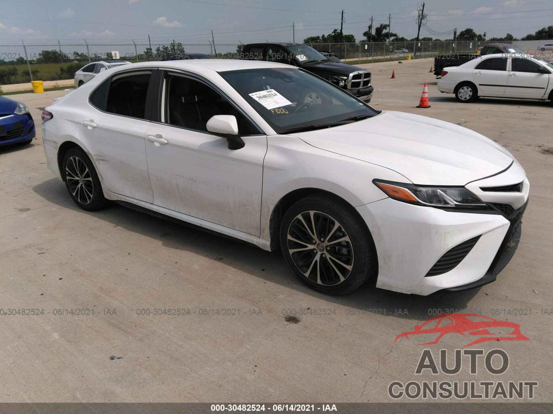 TOYOTA CAMRY 2020 - 4T1G11AK3LU881478