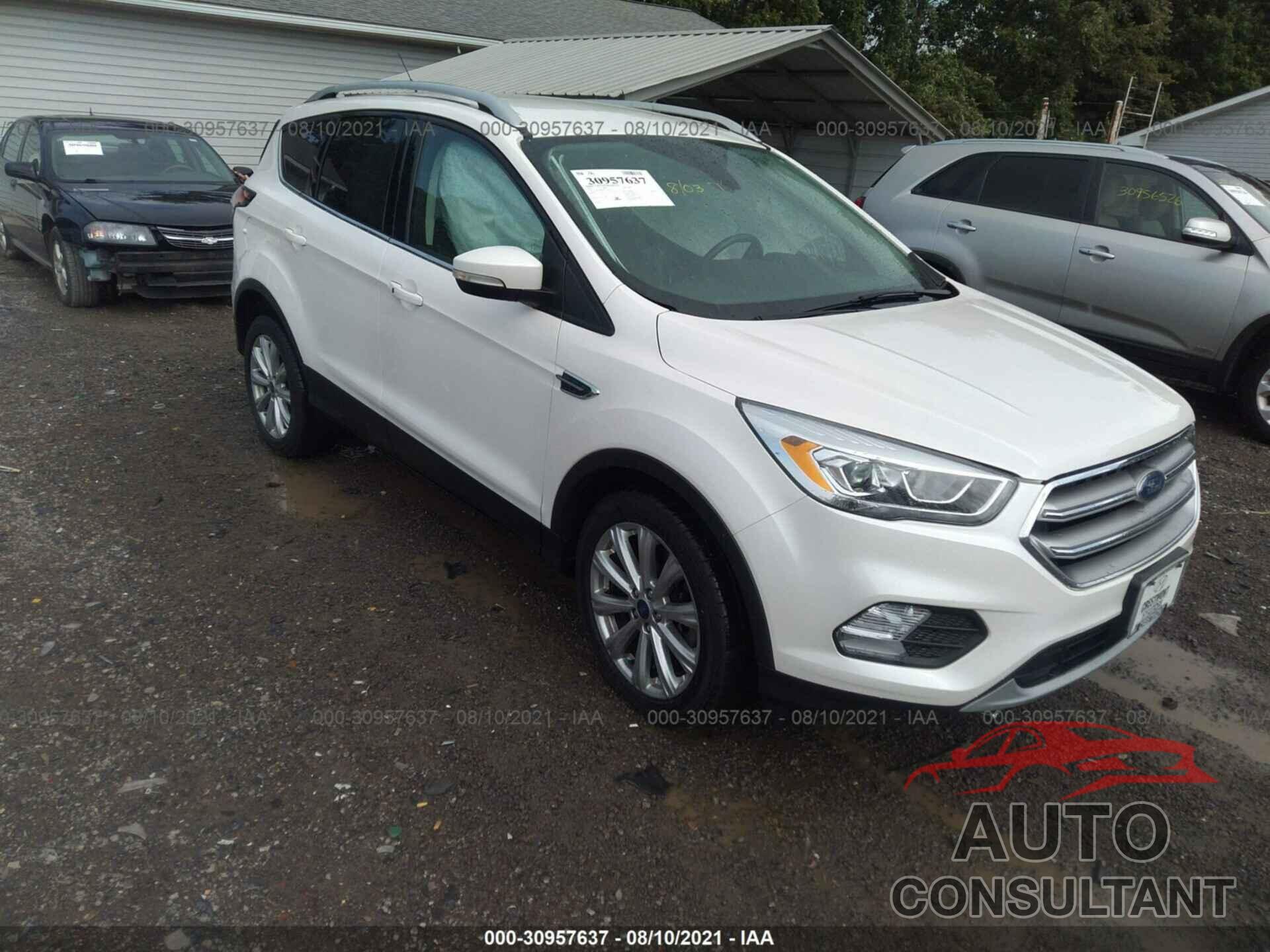 FORD ESCAPE 2017 - 1FMCU0J93HUC45955