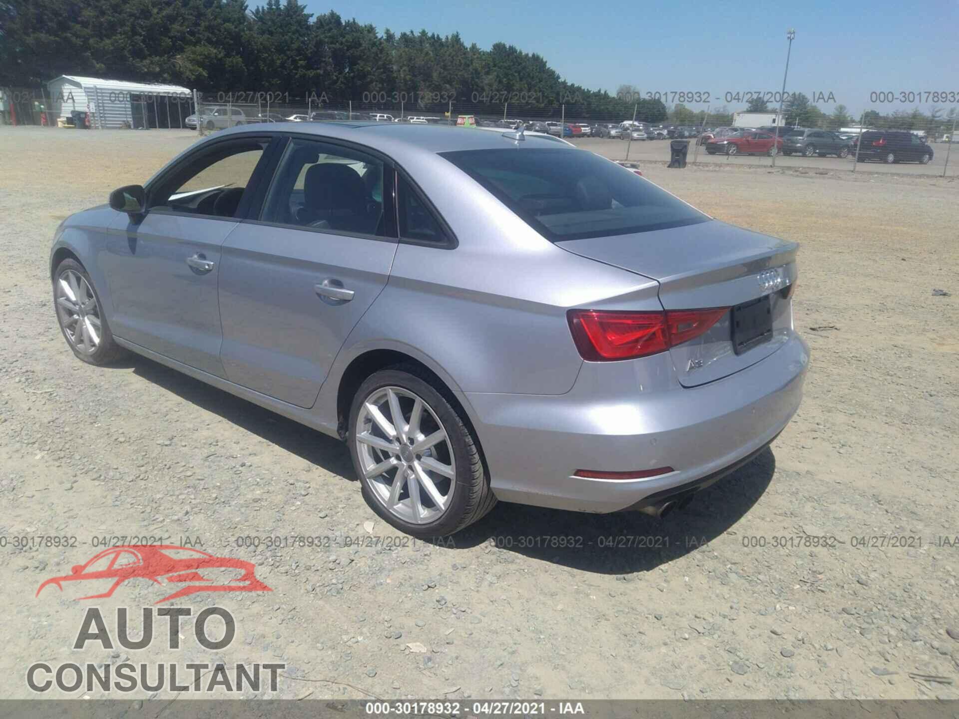 AUDI A3 2016 - WAUA7GFF2G1027576