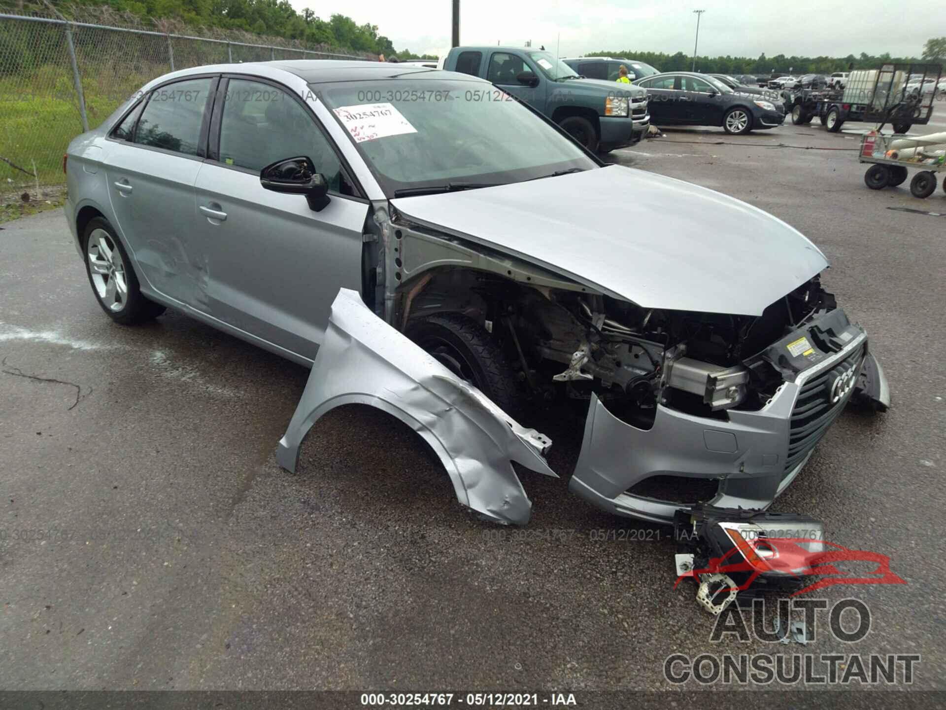 AUDI A3 SEDAN 2017 - WAUAUGFF4H1049010