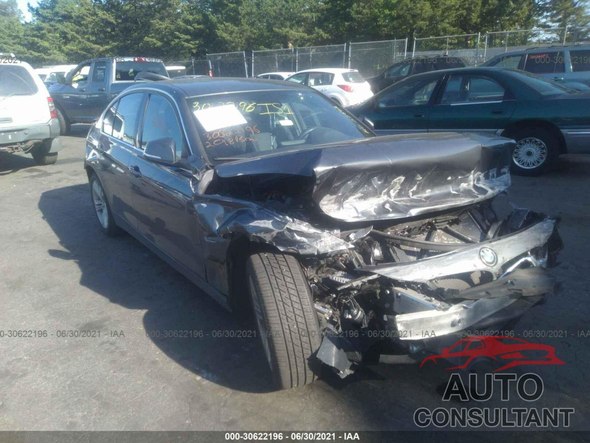 BMW 3 SERIES 2018 - WBA8B9G50JNU95692