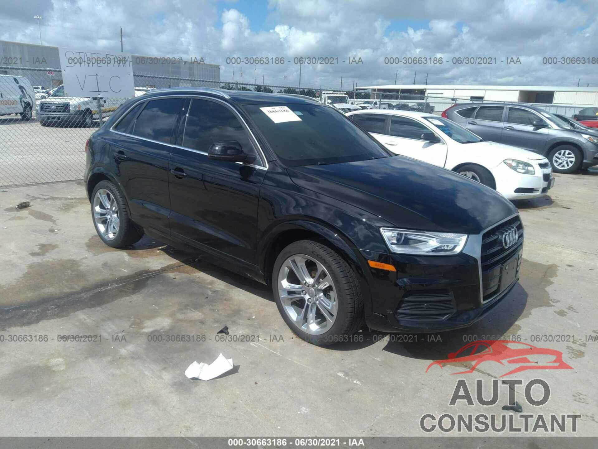 AUDI Q3 2017 - WA1HCCFS9HR012587