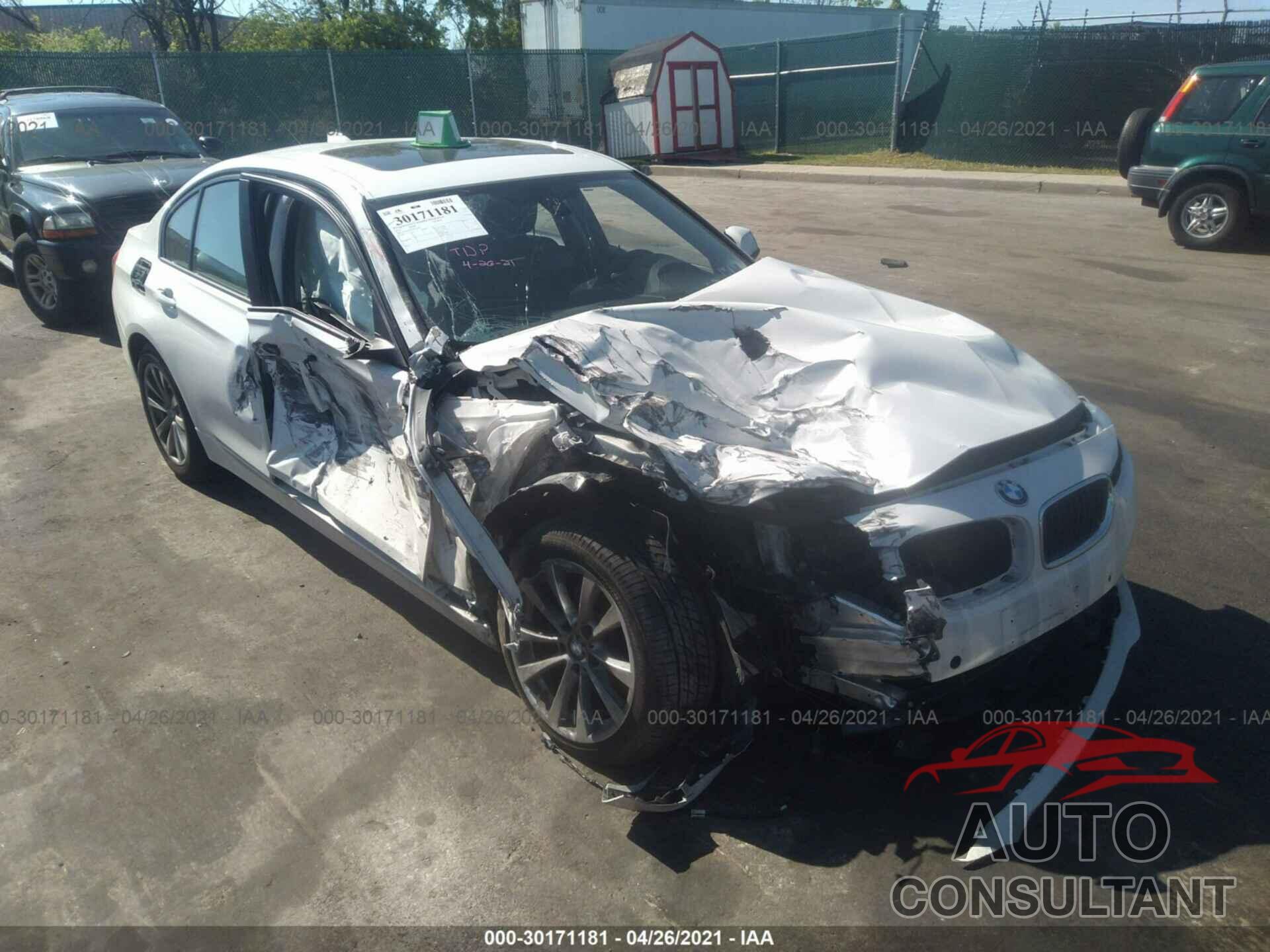 BMW 3 SERIES 2016 - WBA8E5G56GNU21072