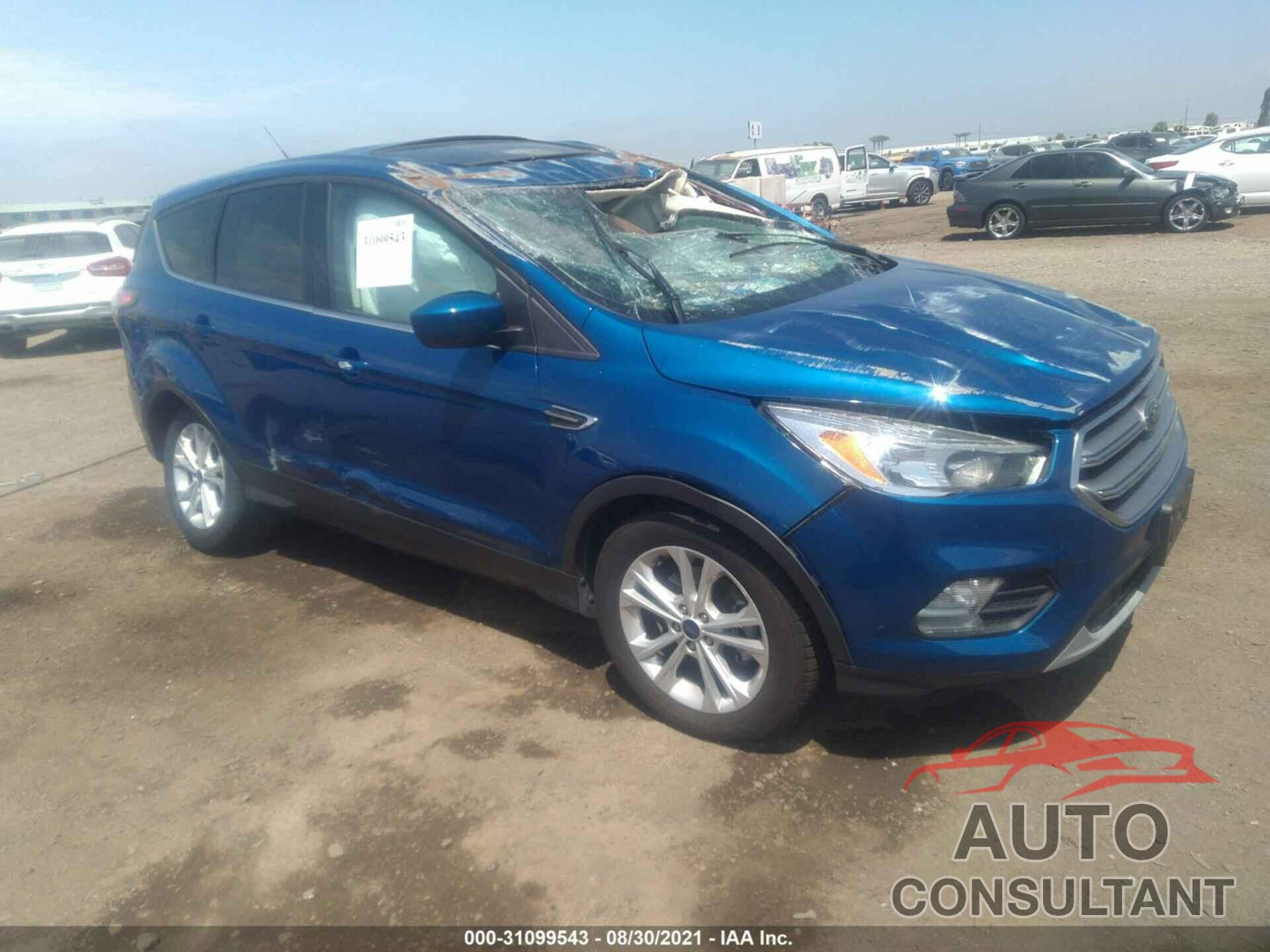 FORD ESCAPE 2017 - 1FMCU0GD1HUA82587