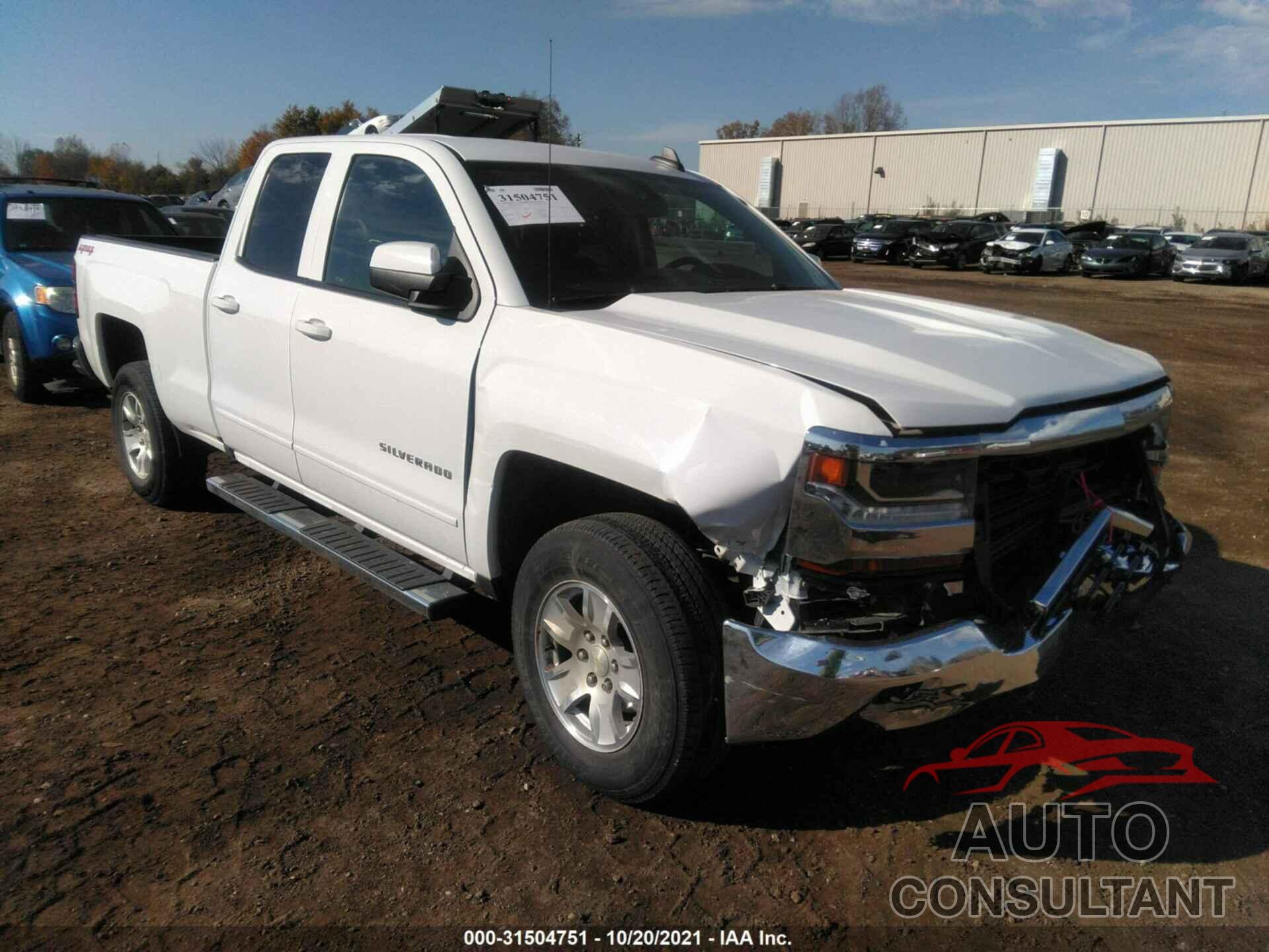 CHEVROLET SILVERADO 1500 2018 - 1GCVKREH8JZ245029