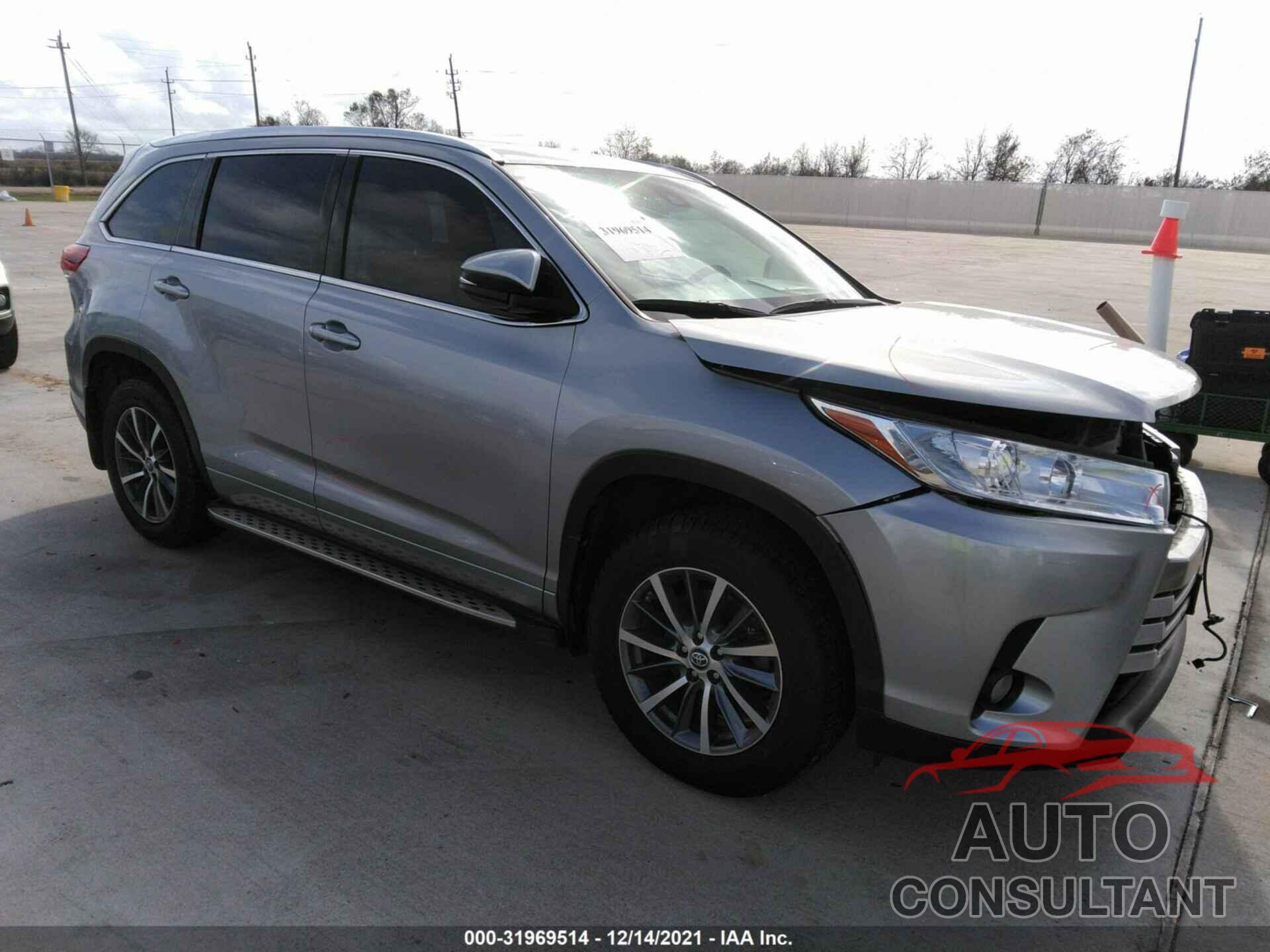 TOYOTA HIGHLANDER 2017 - 5TDKZRFH4HS524213