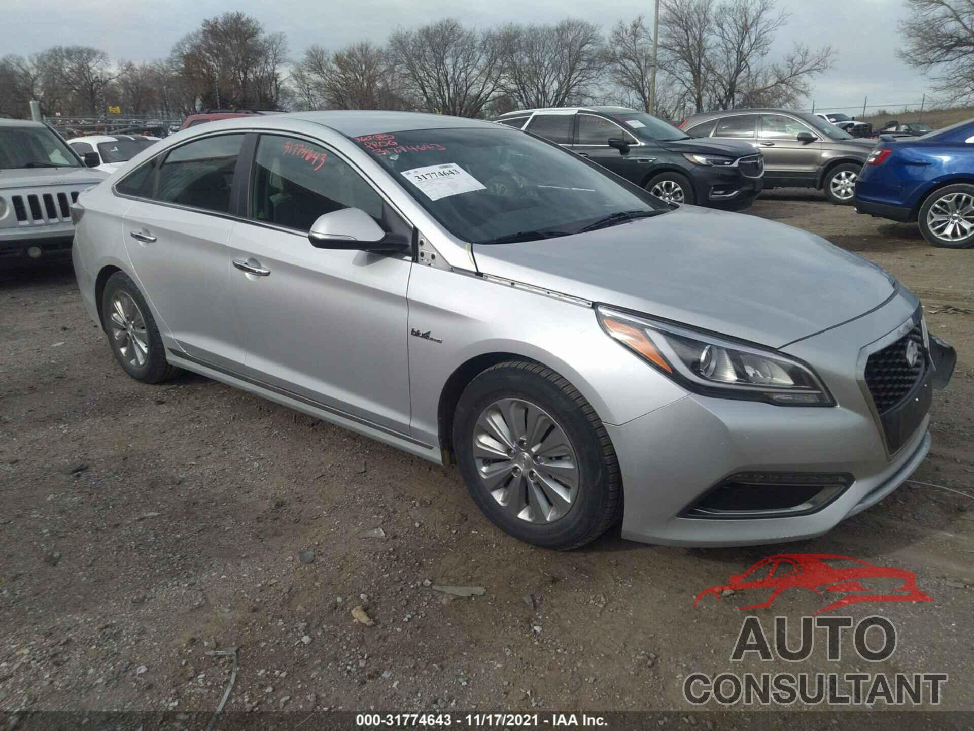 HYUNDAI SONATA HYBRID 2016 - KMHE24L17GA025635