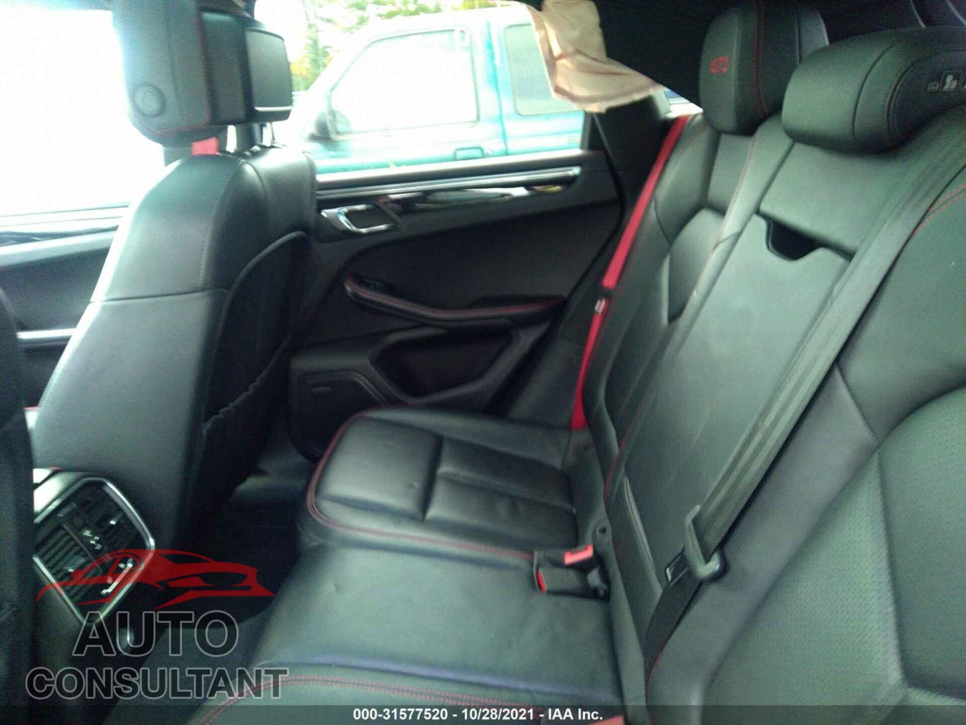 PORSCHE MACAN 2017 - WP1AG2A59HLB51613