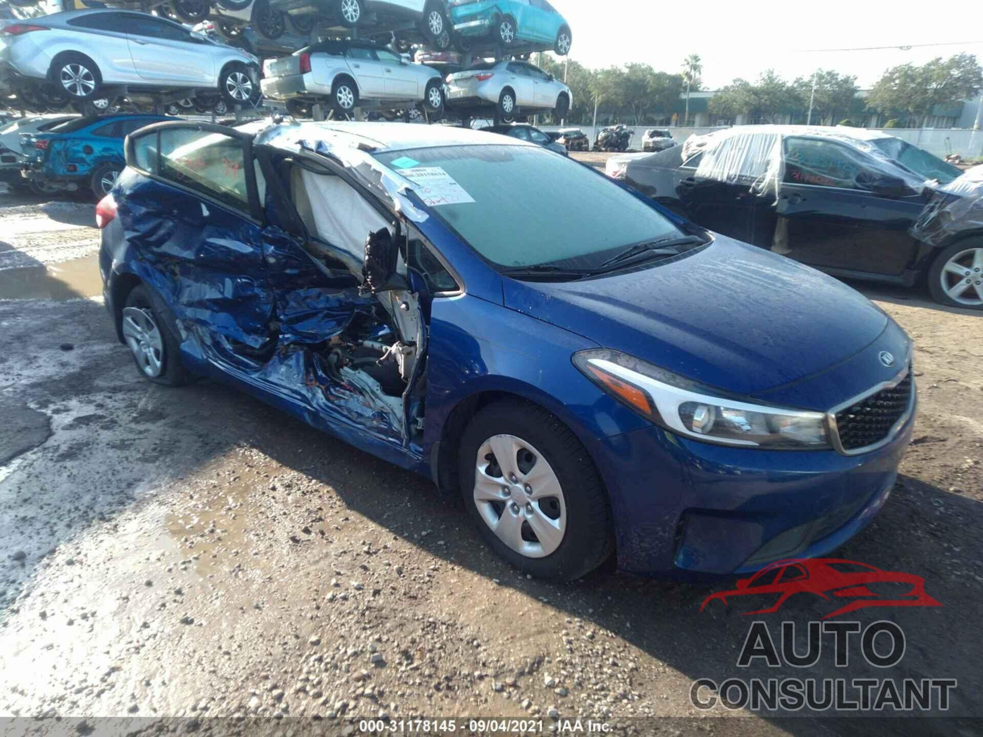 KIA FORTE 2017 - 3KPFK4A77HE013158