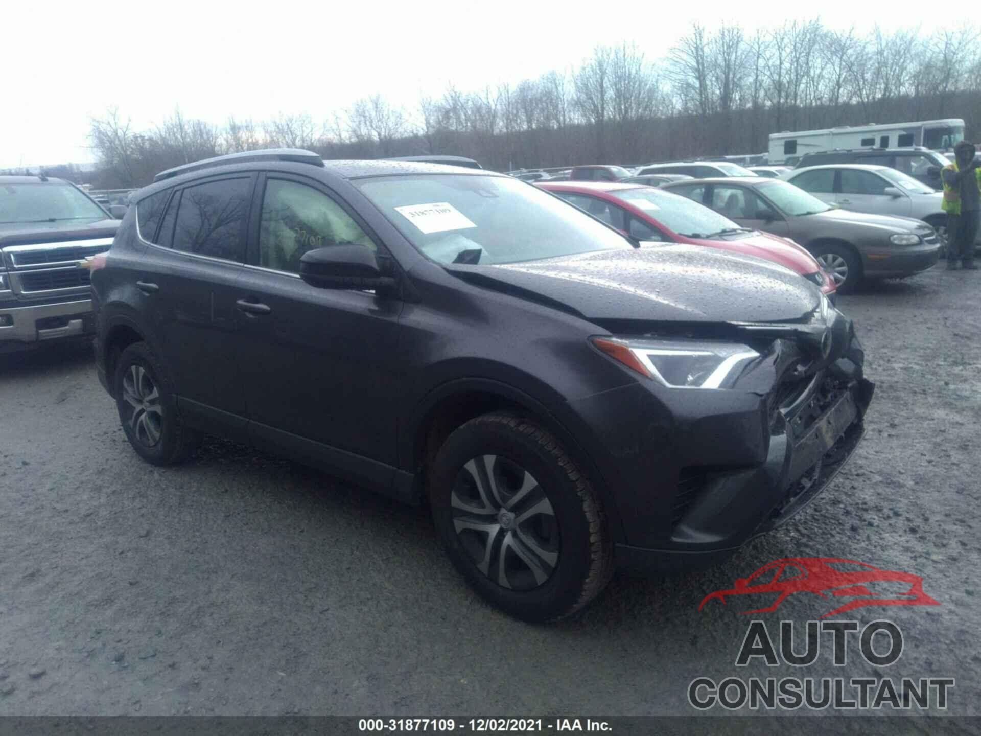 TOYOTA RAV4 2017 - JTMBFREVXHJ156701
