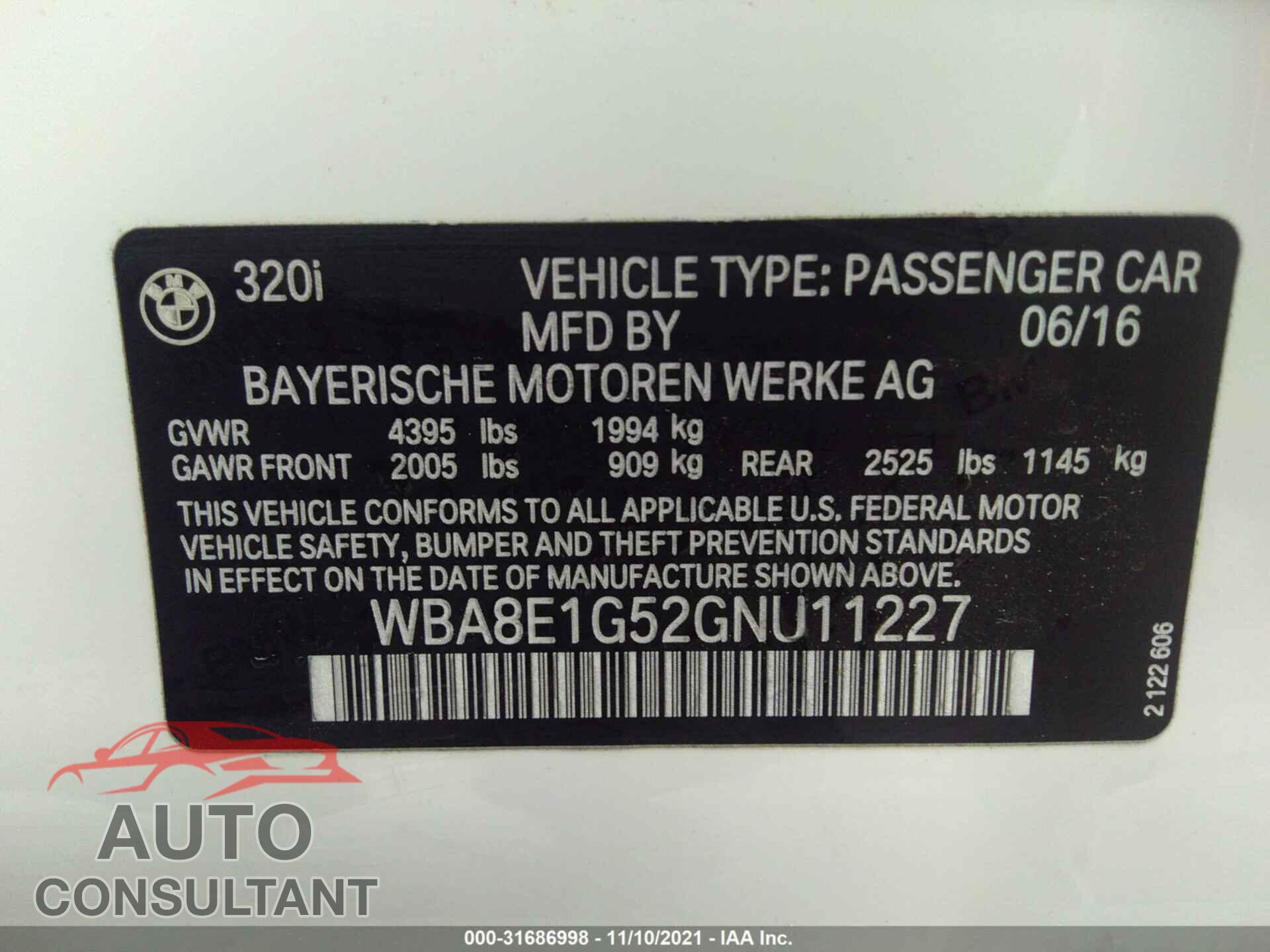 BMW 3 SERIES 2016 - WBA8E1G52GNU11227