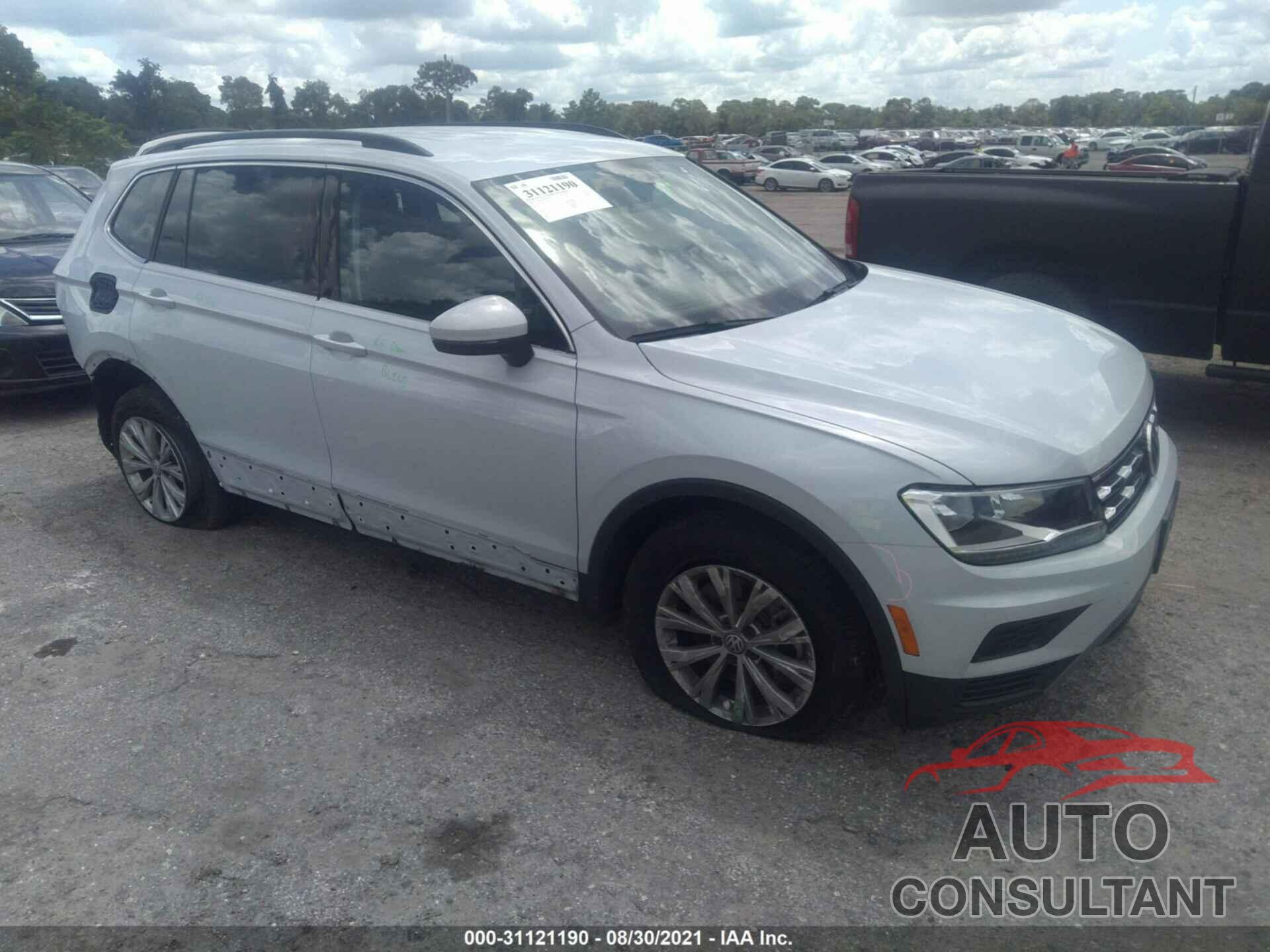 VOLKSWAGEN TIGUAN 2018 - 3VV2B7AX1JM143417