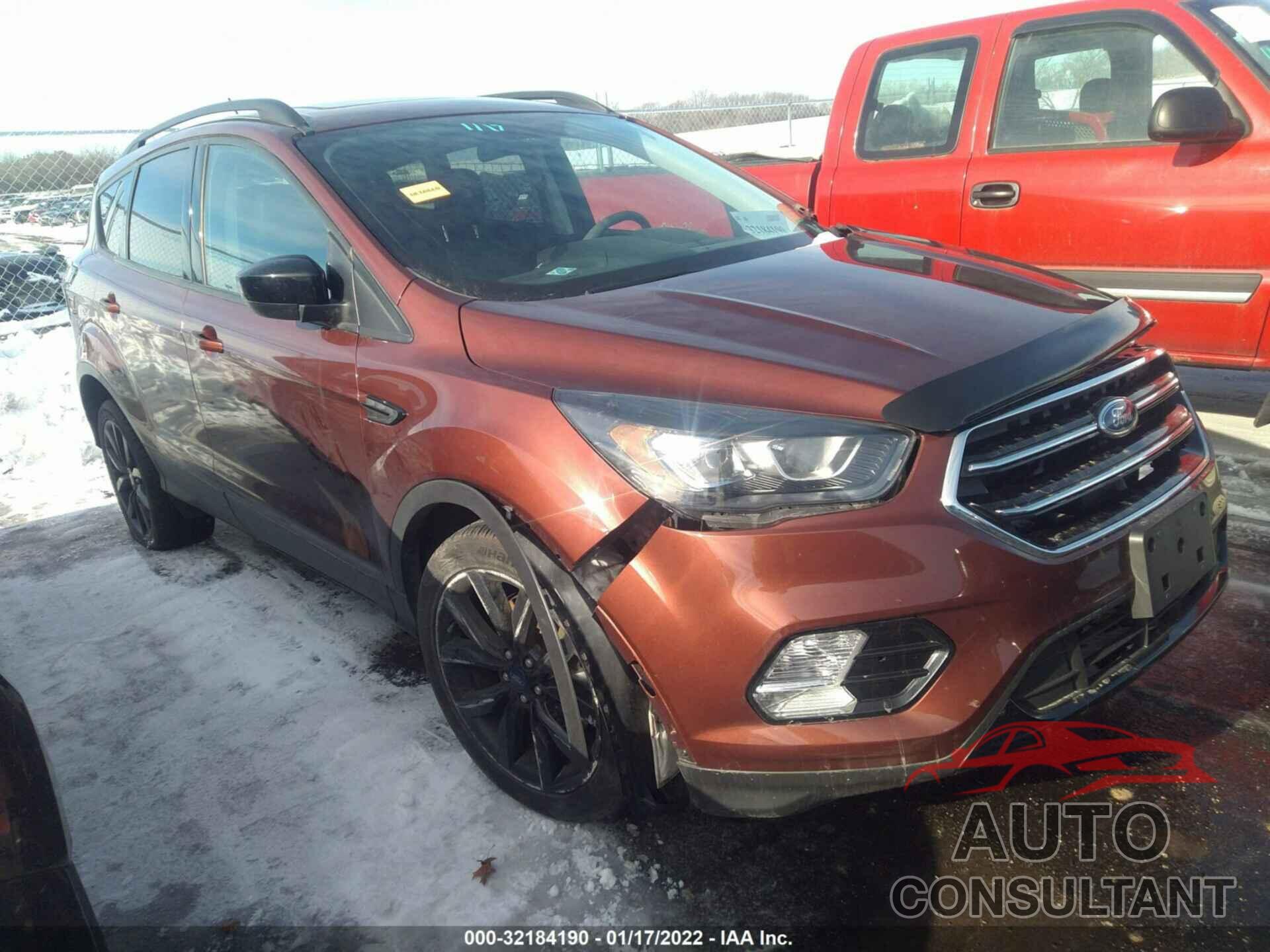 FORD ESCAPE 2018 - 1FMCU9GD5JUA41924