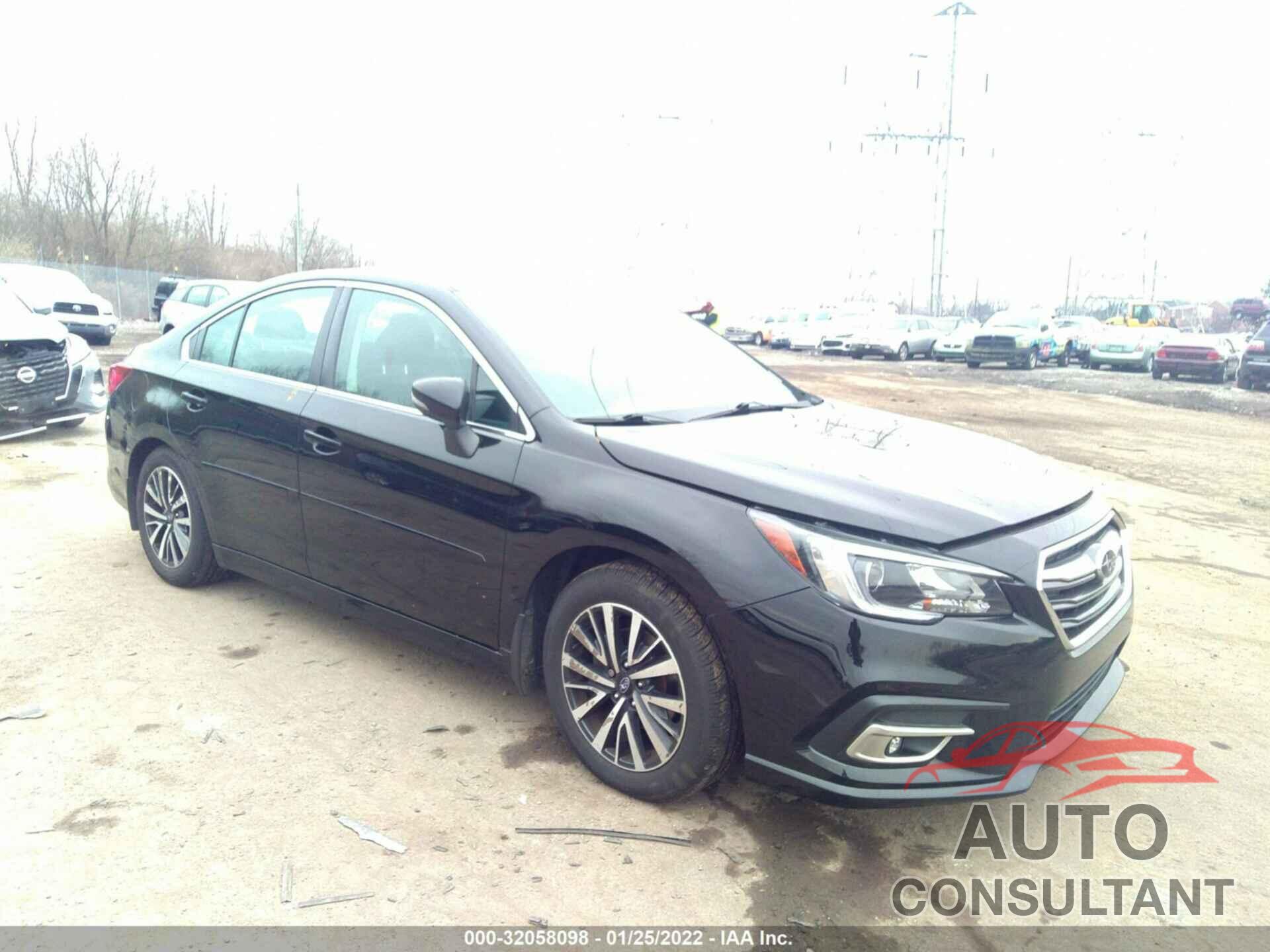 SUBARU LEGACY 2018 - 4S3BNAF61J3034590