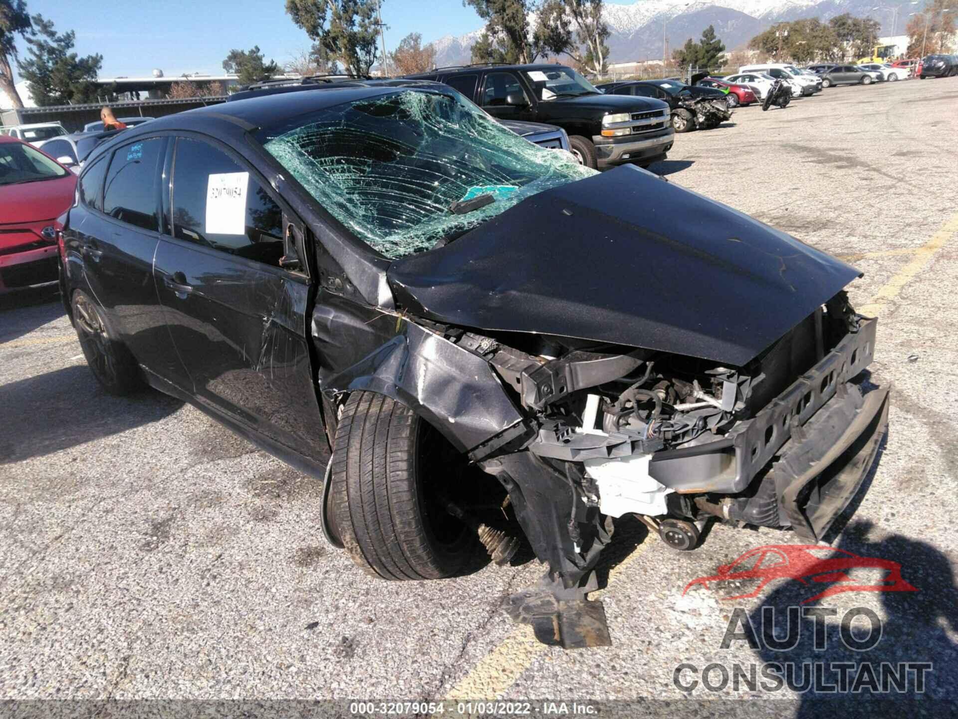 FORD FOCUS 2017 - 1FADP3L95HL223336