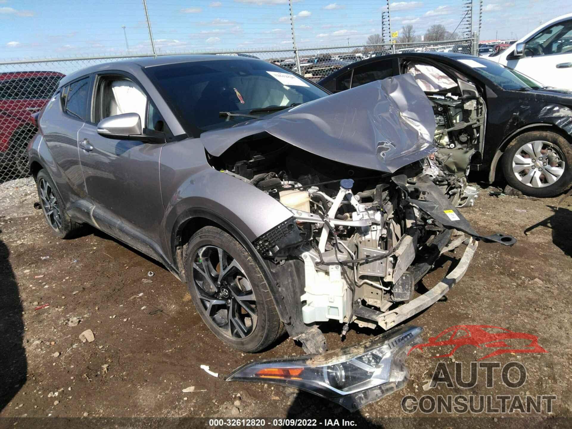 TOYOTA C-HR 2018 - NMTKHMBX2JR056862