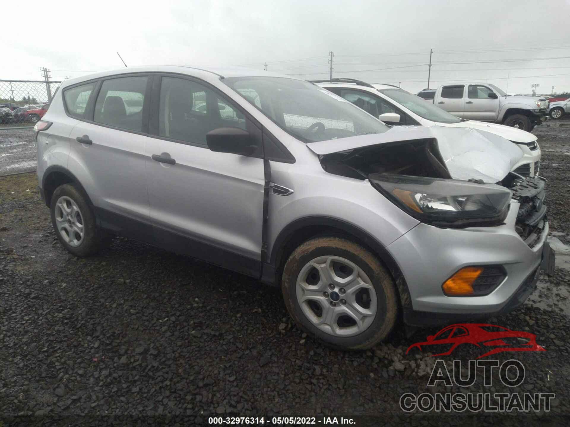 FORD ESCAPE 2018 - 1FMCU0F7XJUB53125