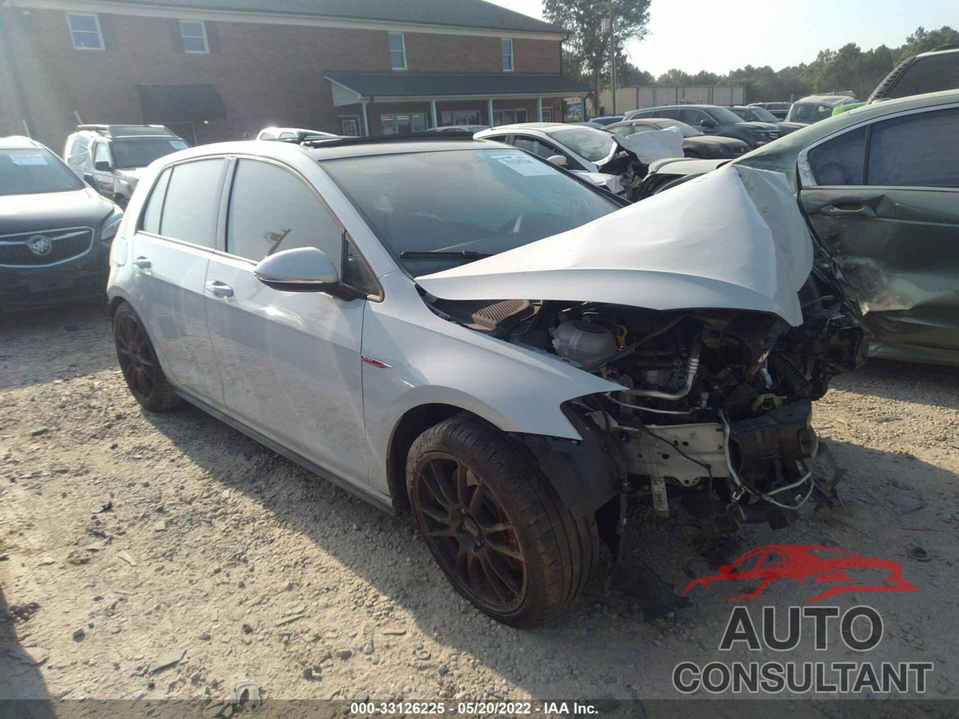 VOLKSWAGEN GOLF GTI 2019 - 3VW5T7AU3KM032493