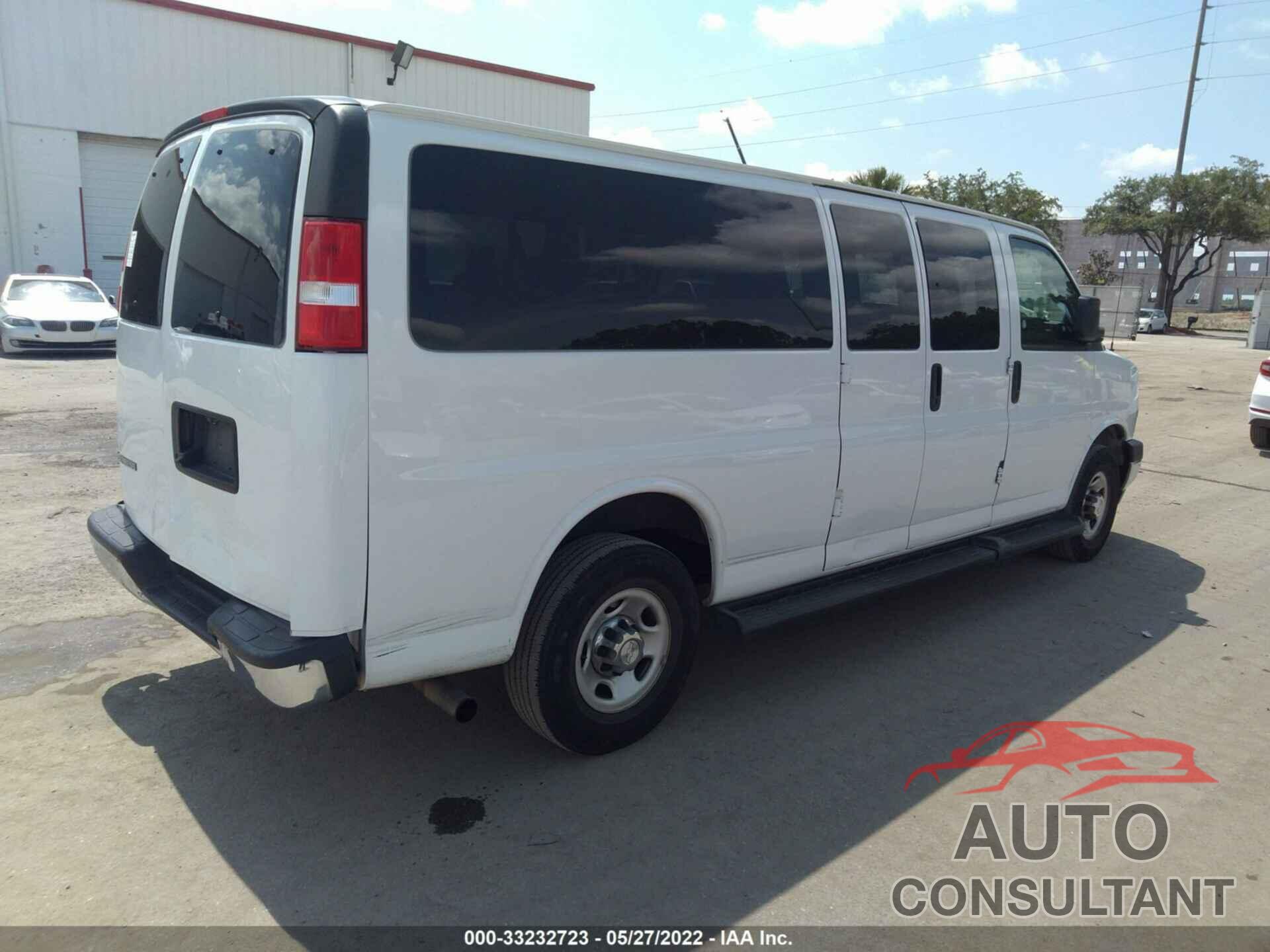 CHEVROLET EXPRESS PASSENGER 2020 - 1GAZGPFG2L1155382